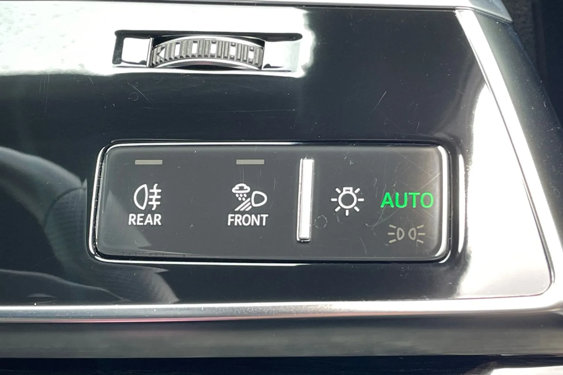 Audi Q8 thumbnail image number 22