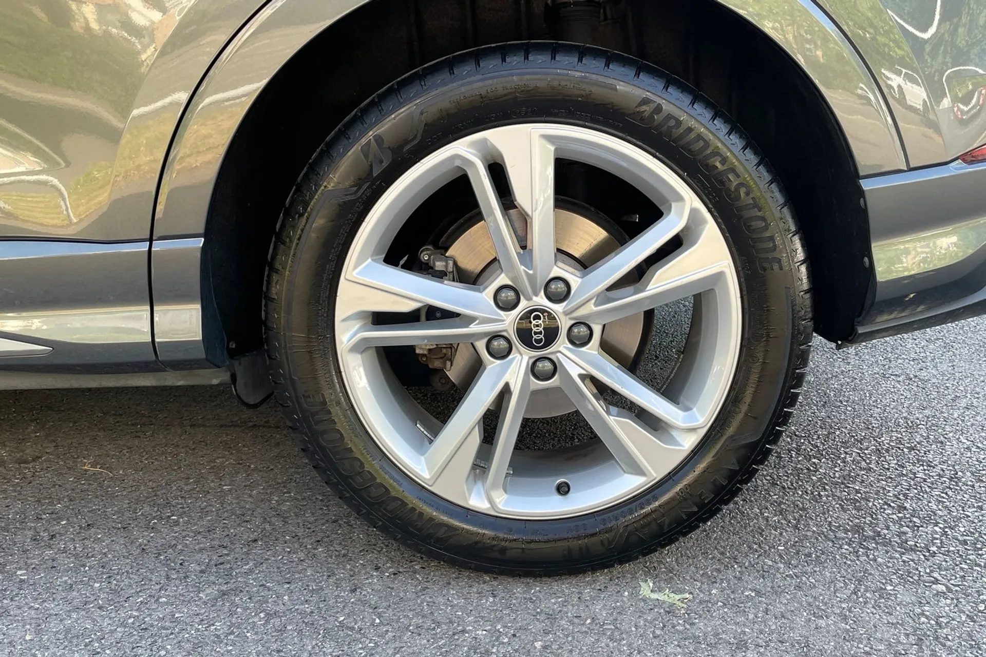 Audi Q3 thumbnail image number 11