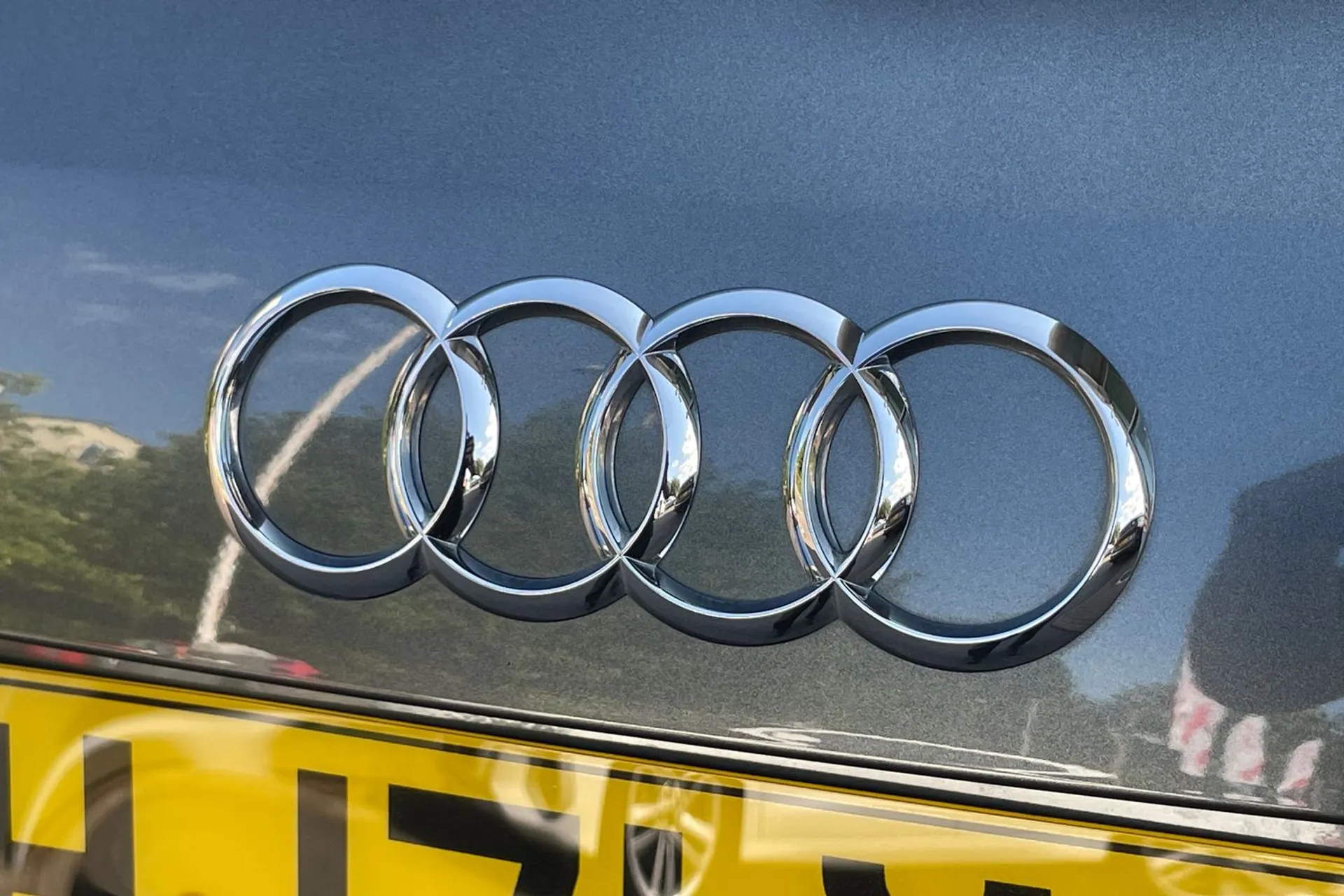 Audi Q3 thumbnail image number 49