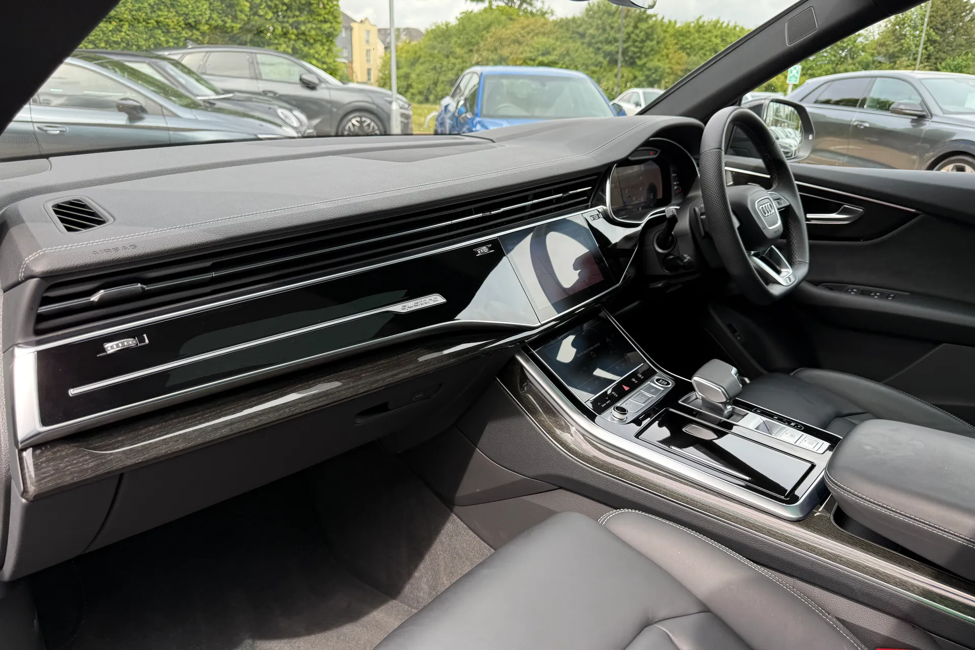 Audi Q8 thumbnail image number 58