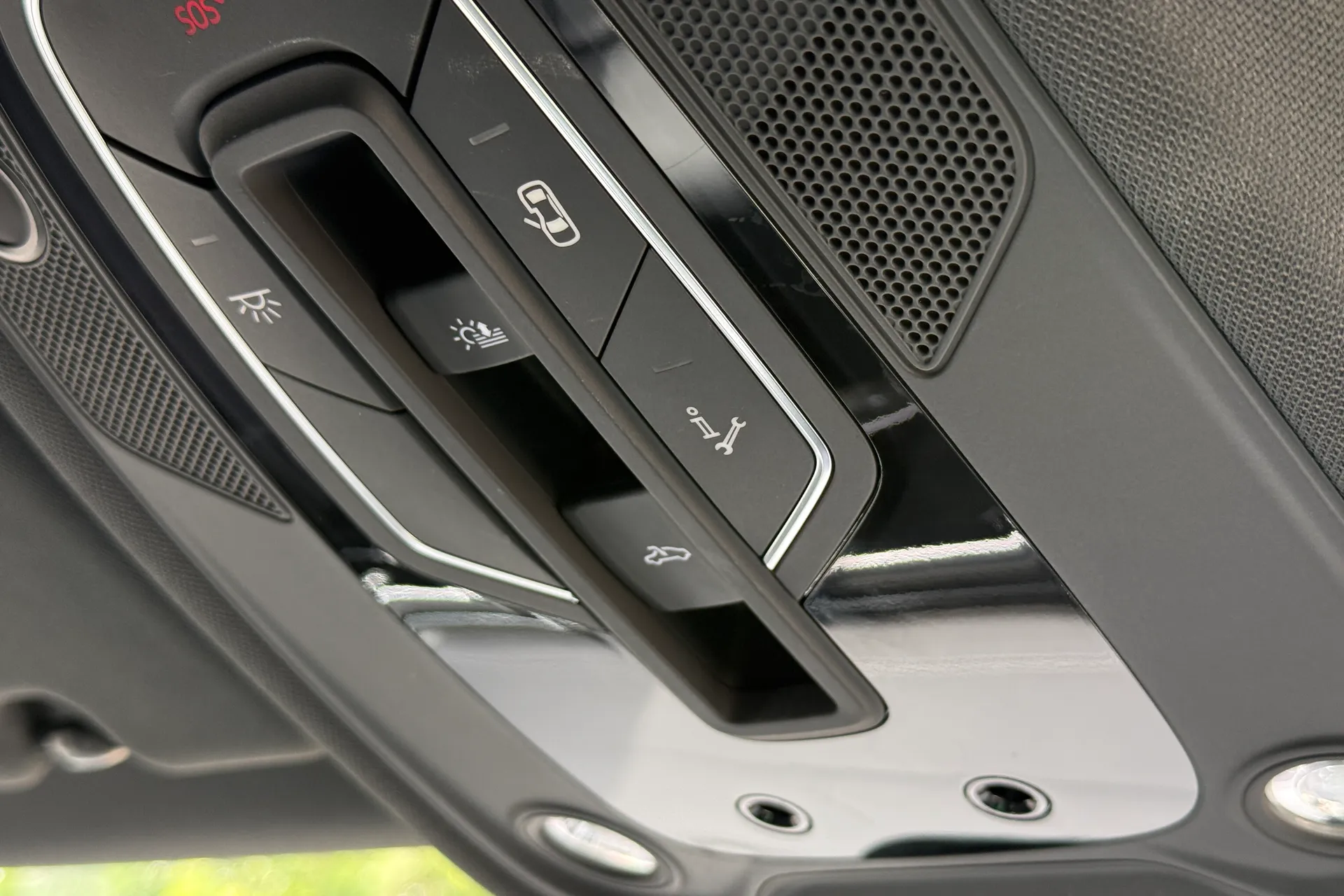 Audi Q8 thumbnail image number 26