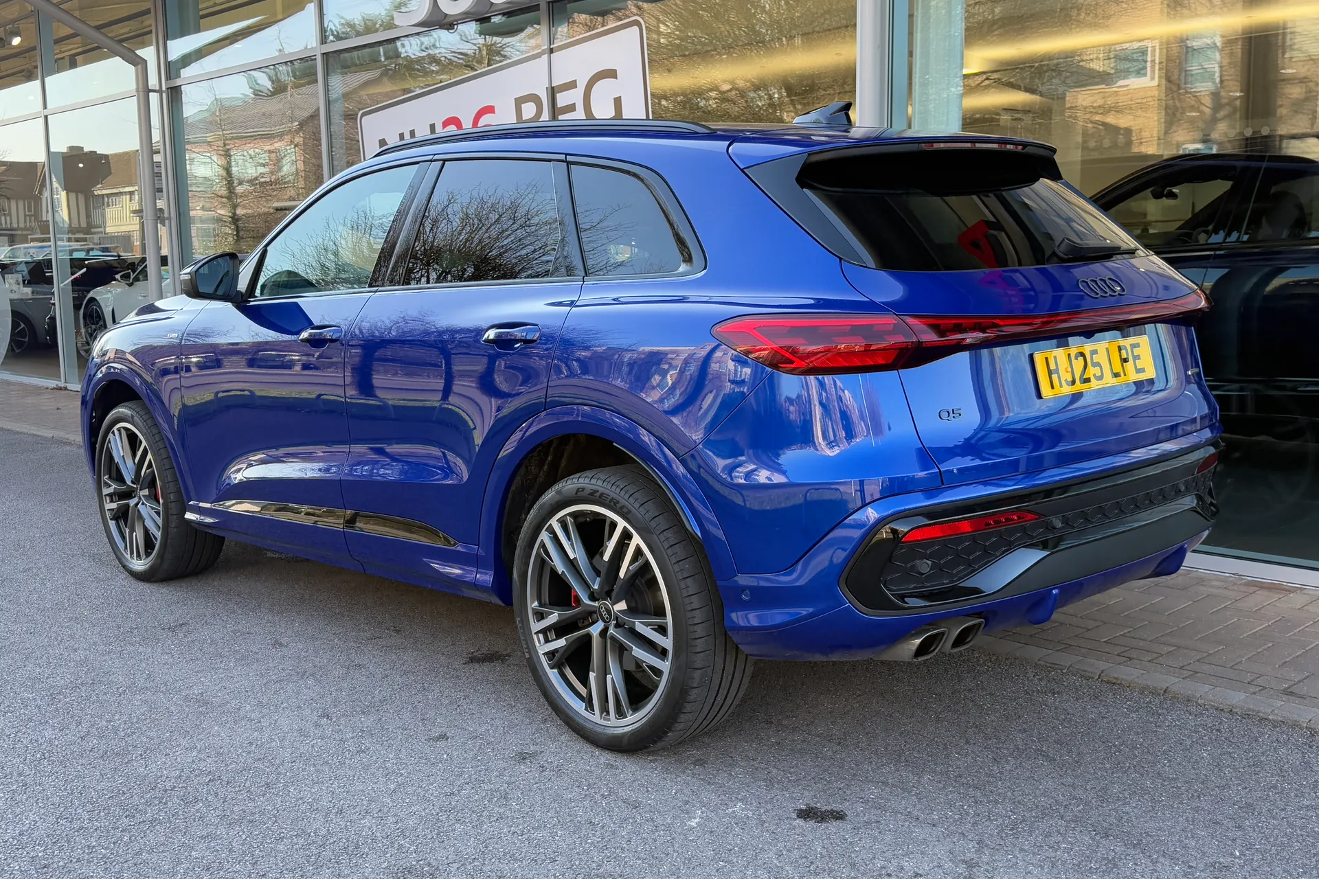 Audi Q5 thumbnail image number 12