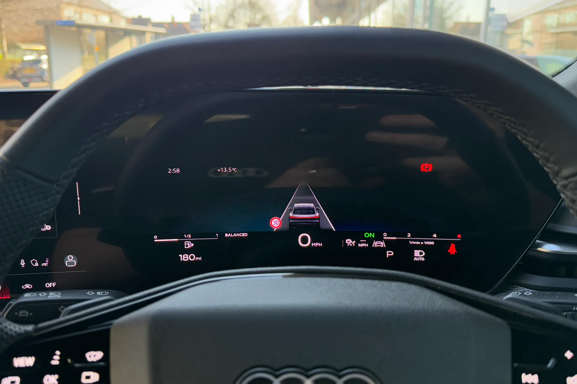 Audi Q5 thumbnail image number 15