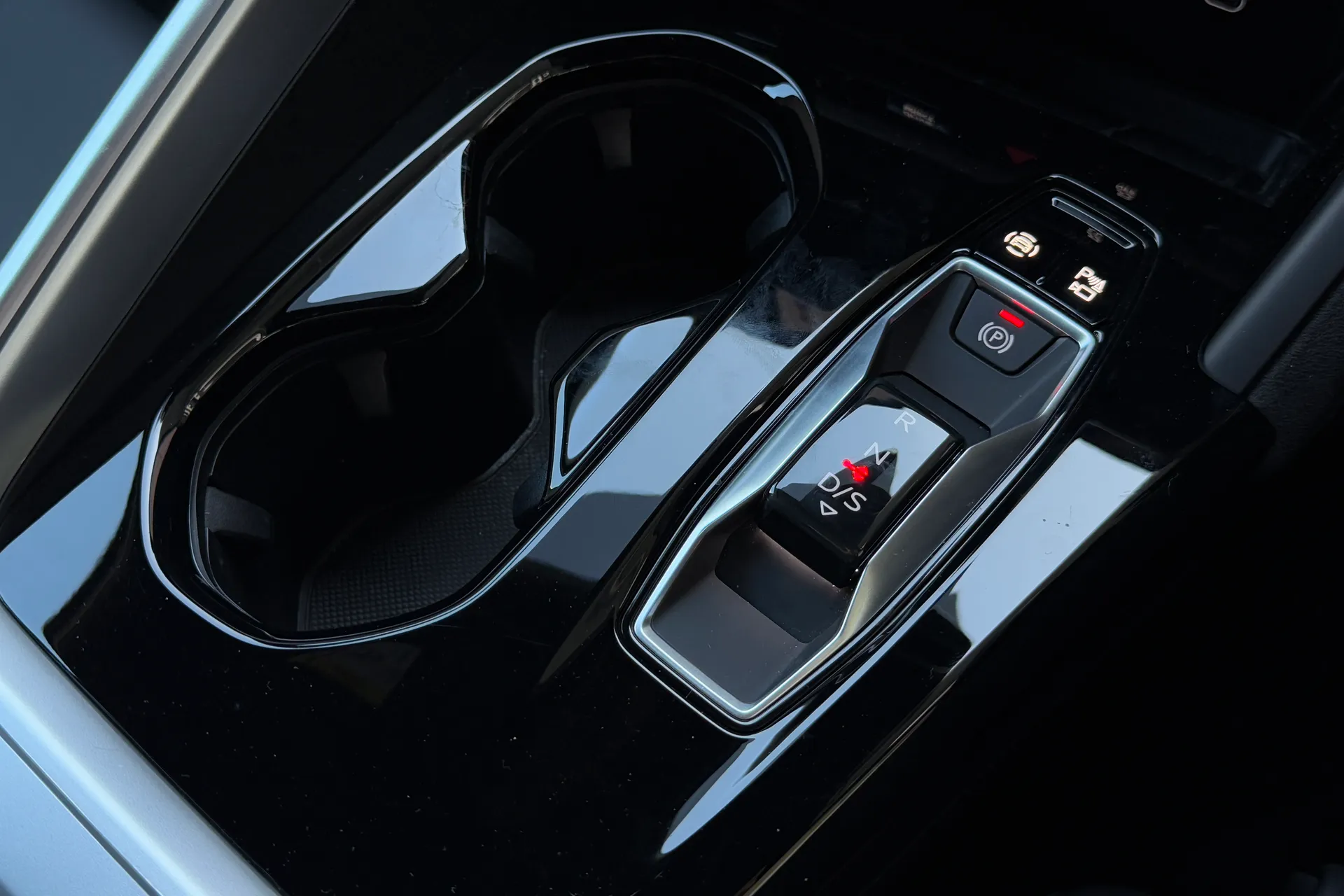 Audi Q5 thumbnail image number 23