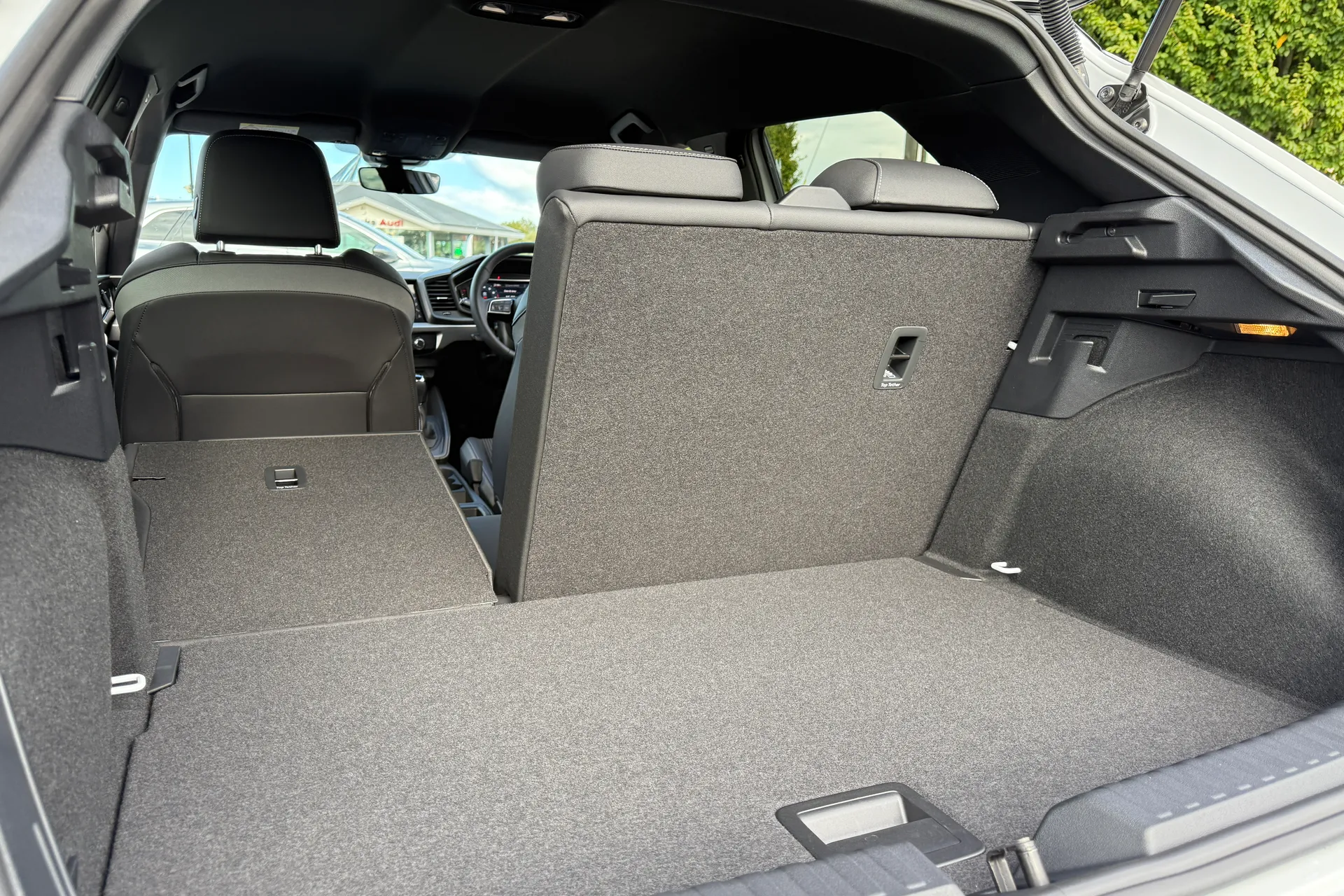 Audi A1 thumbnail image number 32