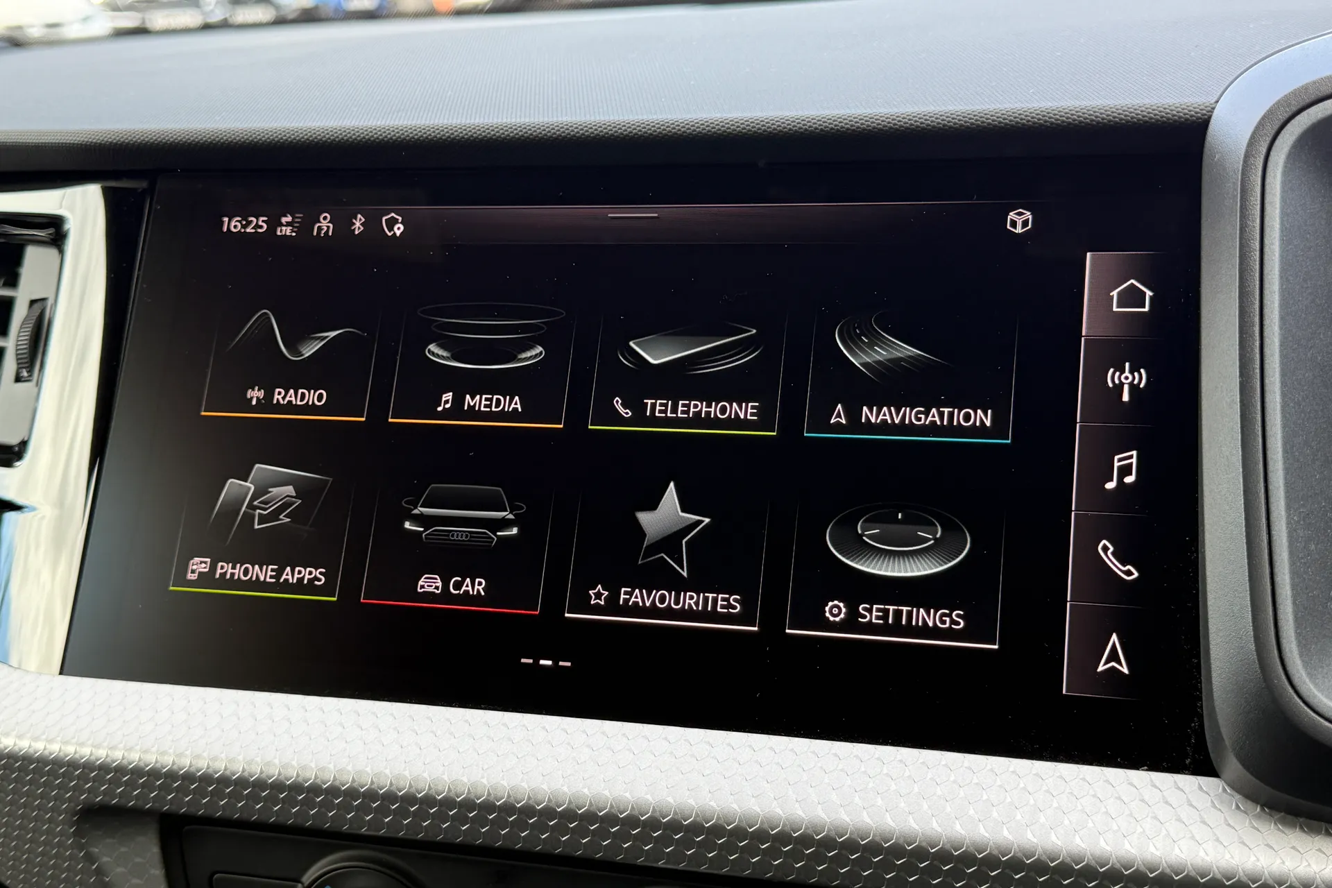 Audi A1 thumbnail image number 4