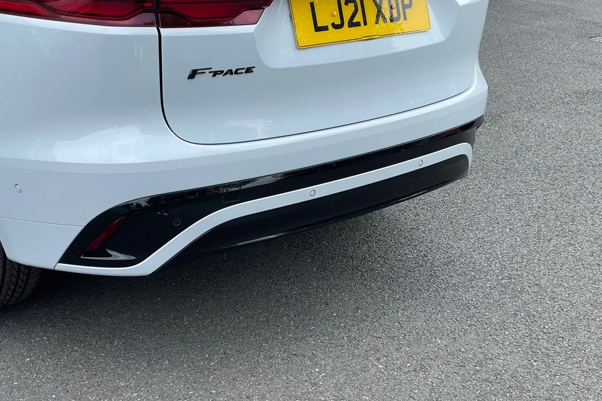 Jaguar F-PACE thumbnail image number 64