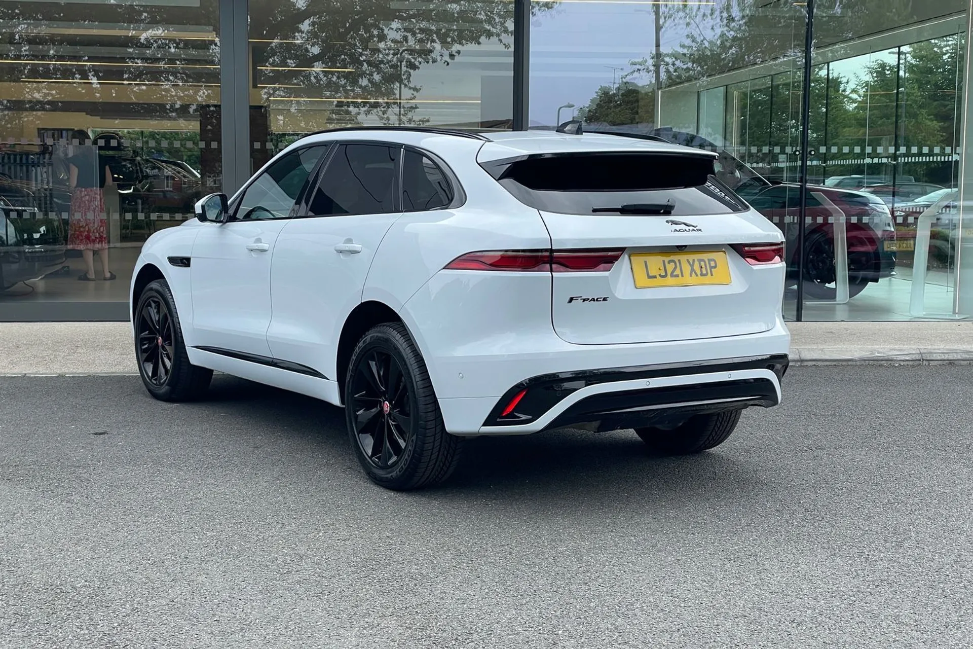 Jaguar F-PACE thumbnail image number 65
