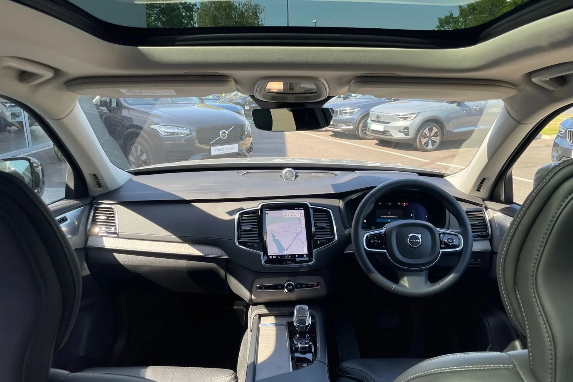 Volvo XC90 thumbnail image number 3