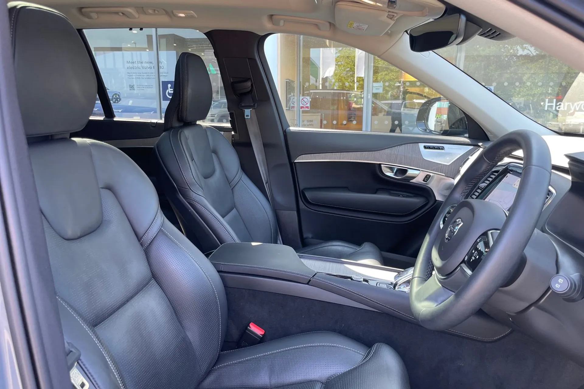 Volvo XC90 thumbnail image number 27
