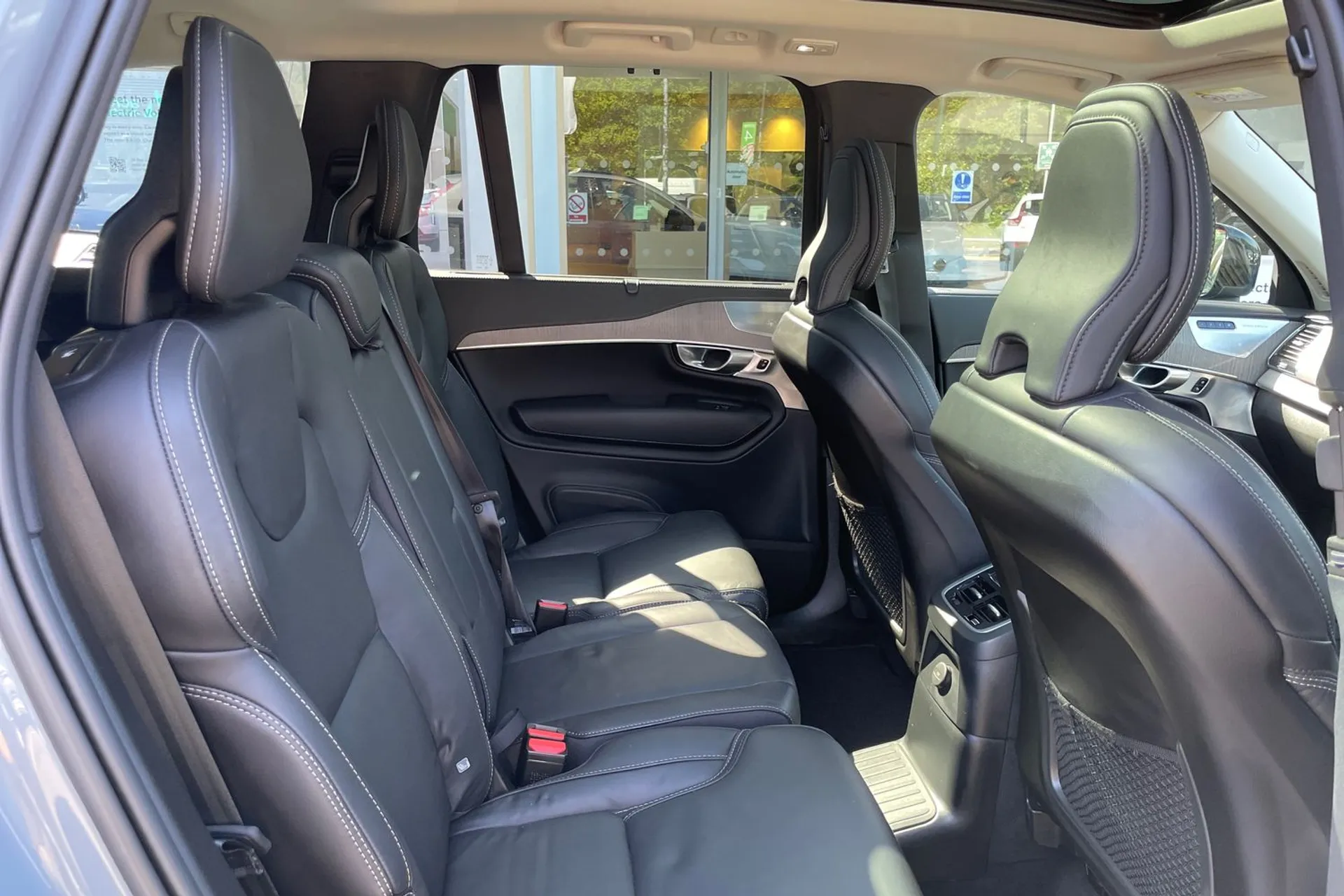 Volvo XC90 thumbnail image number 24