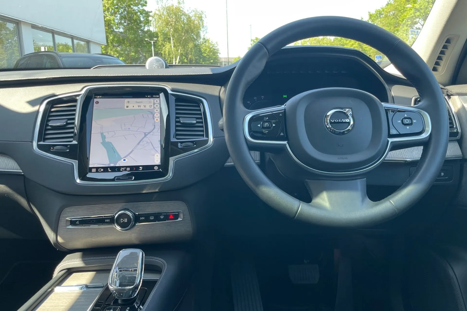 Volvo XC90 thumbnail image number 35
