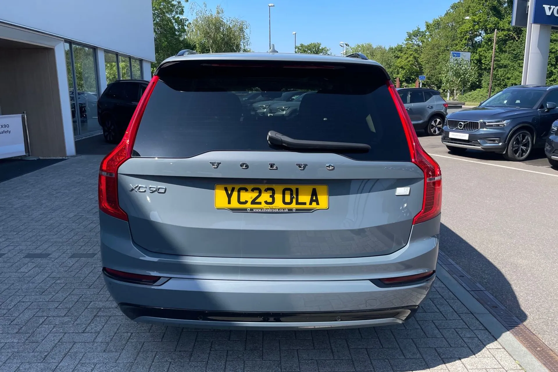 Volvo XC90 thumbnail image number 10