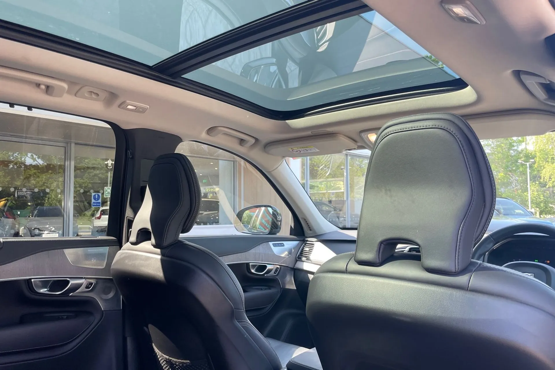Volvo XC90 thumbnail image number 25