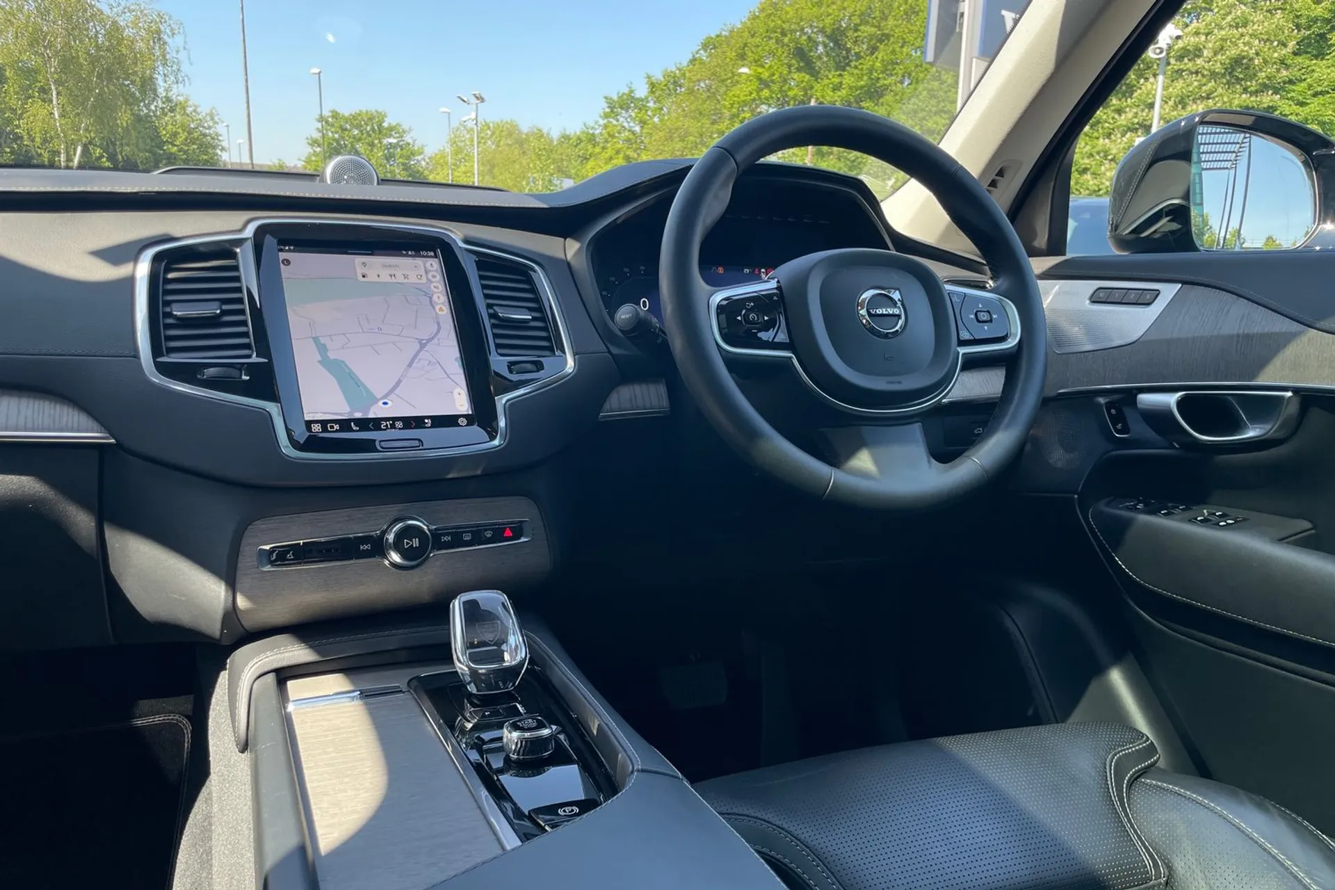 Volvo XC90 thumbnail image number 36