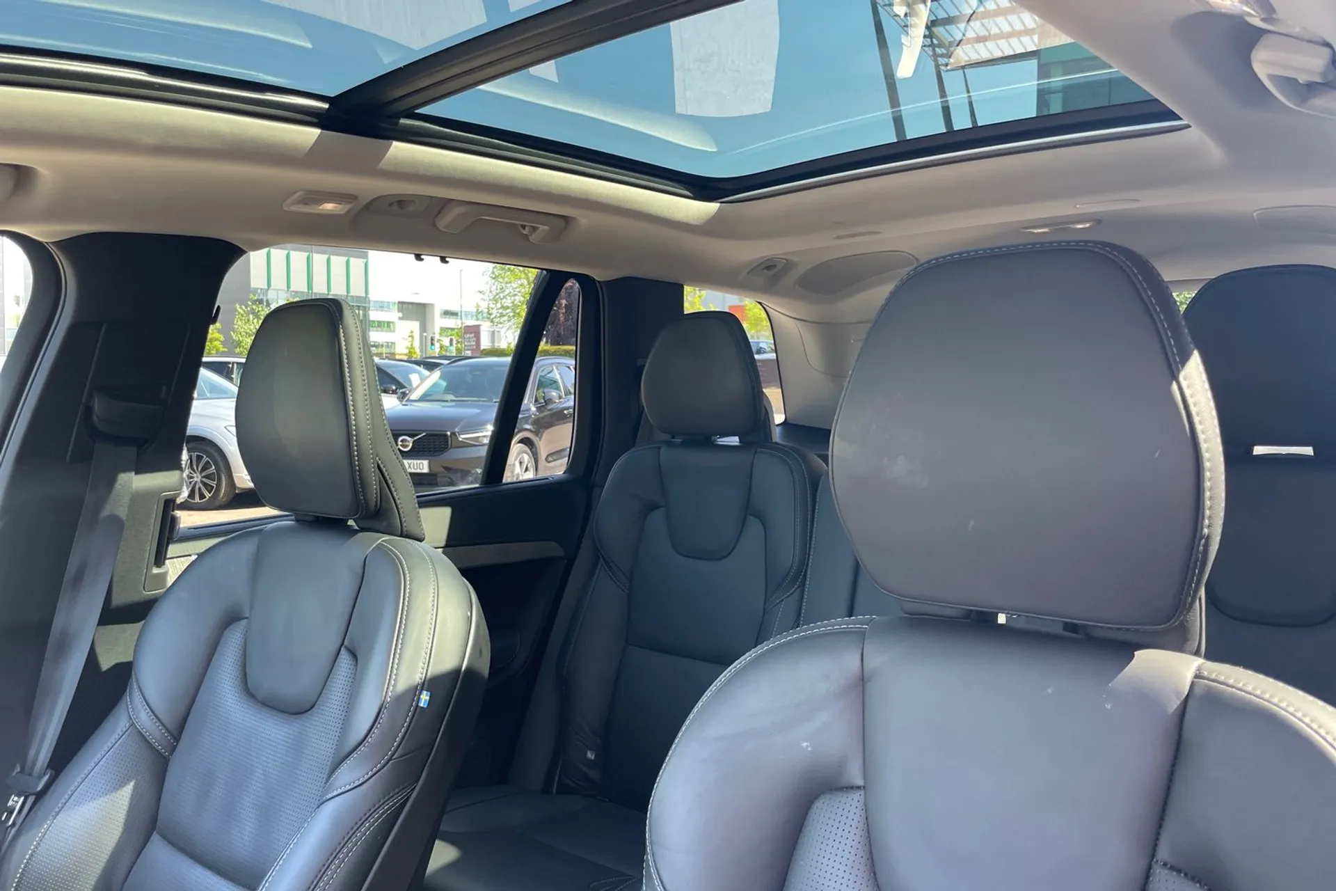 Volvo XC90 thumbnail image number 30