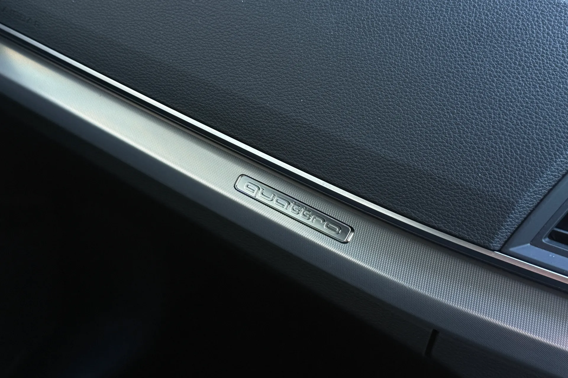 Audi Q5 thumbnail image number 30