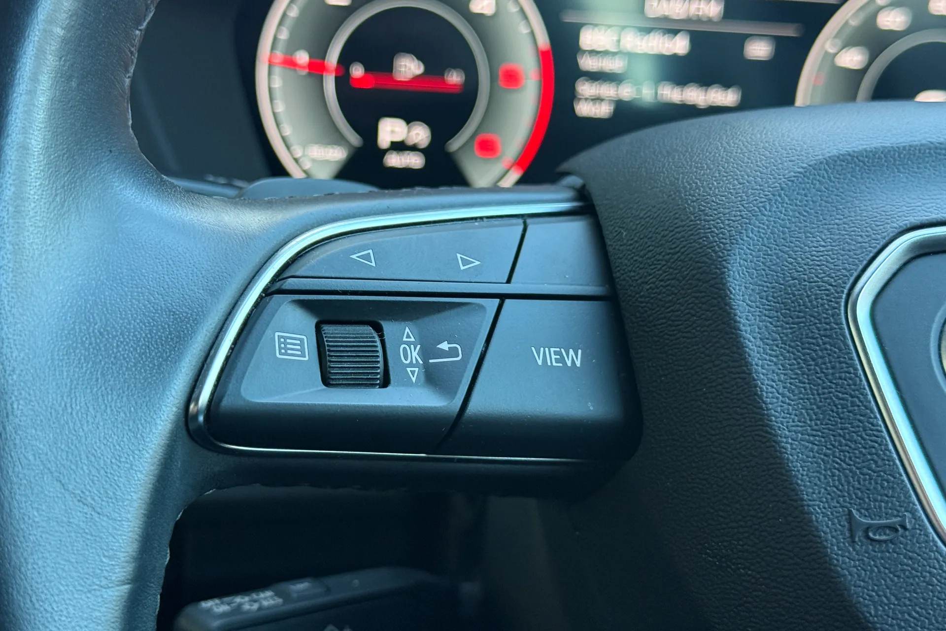 Audi Q5 thumbnail image number 12