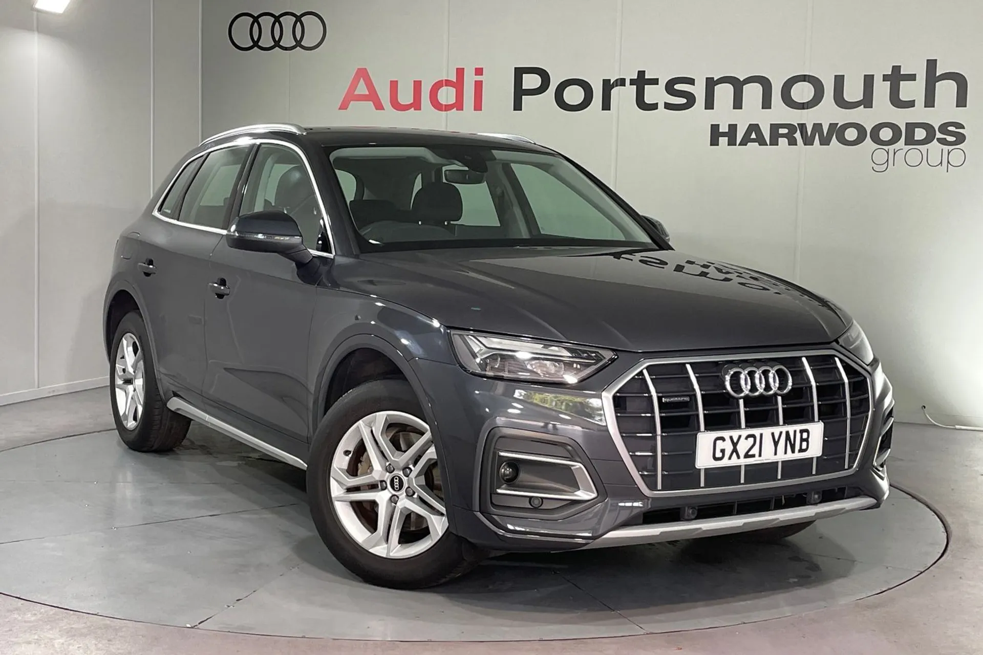 Audi Q5 focused image