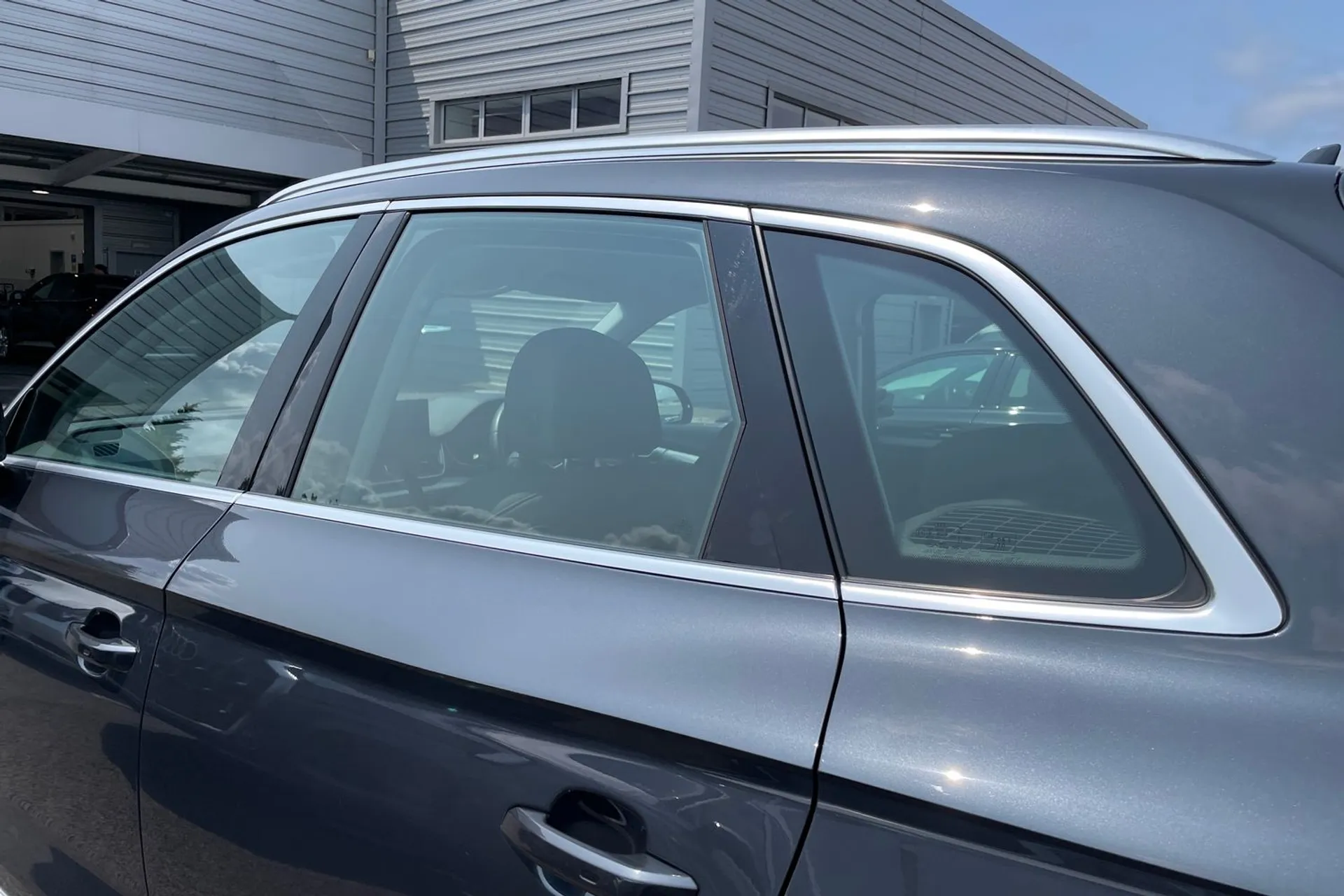 Audi Q5 thumbnail image number 13