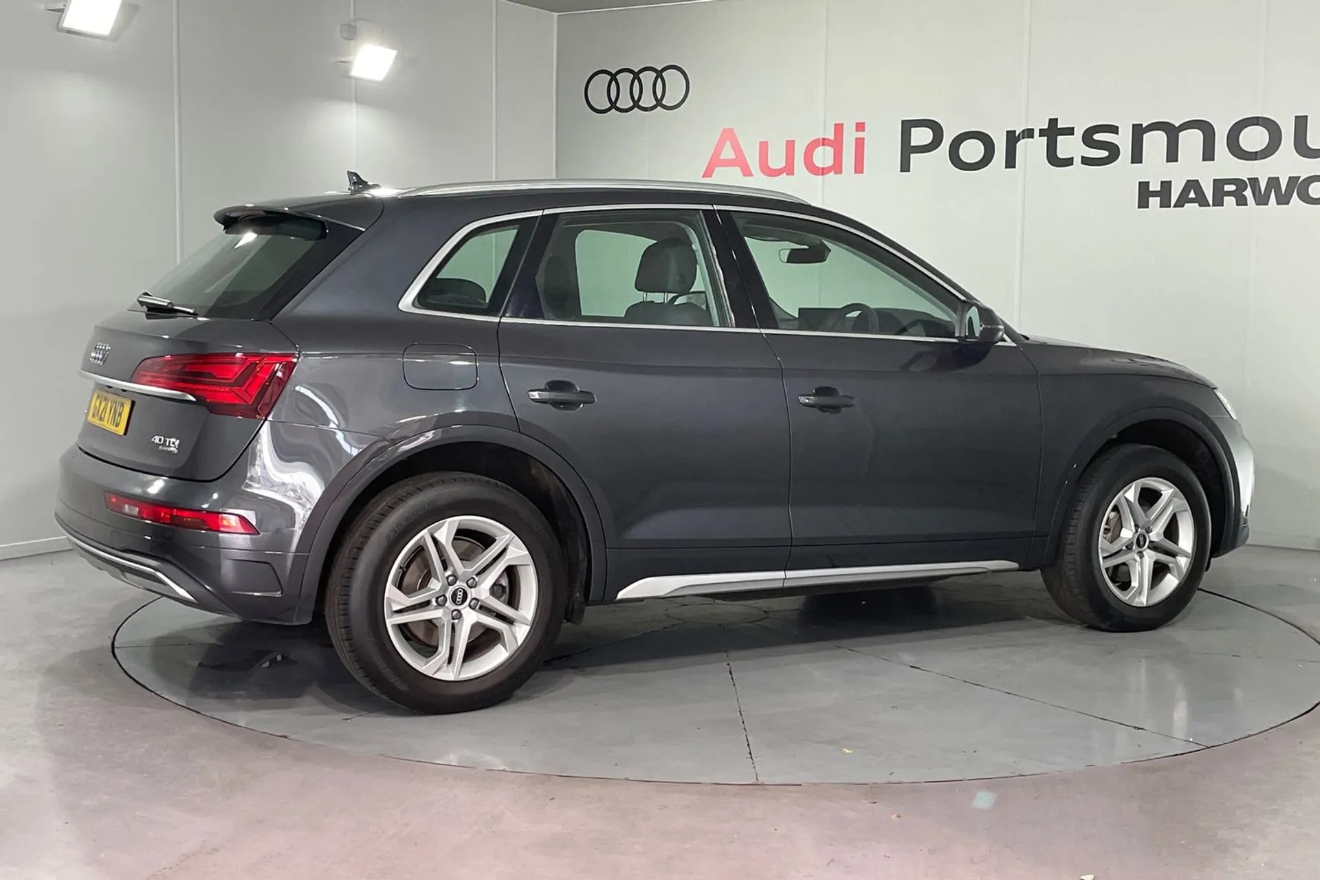 Audi Q5 thumbnail image number 10
