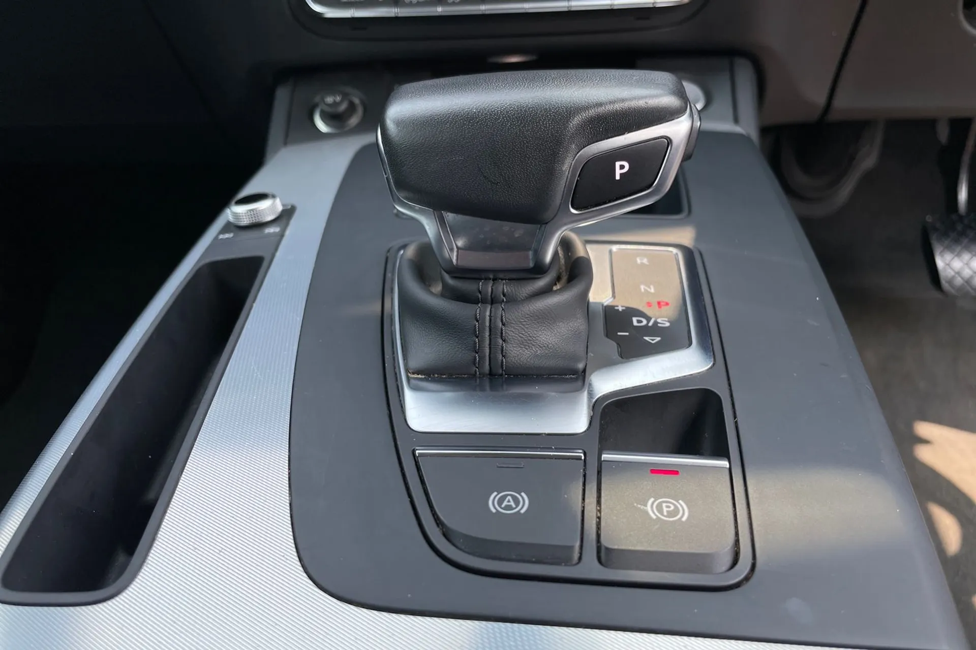 Audi Q5 thumbnail image number 39