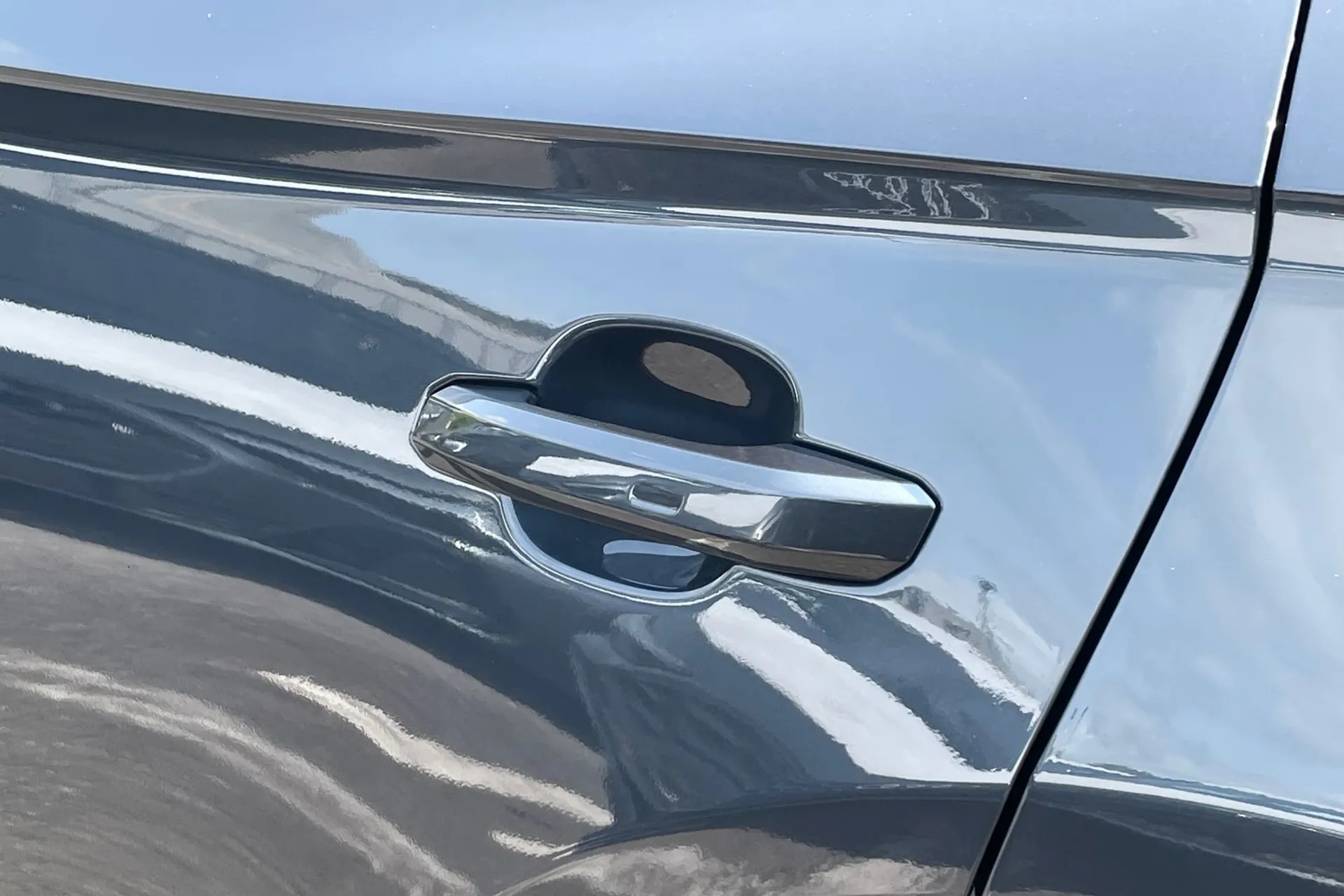 Audi Q5 thumbnail image number 15