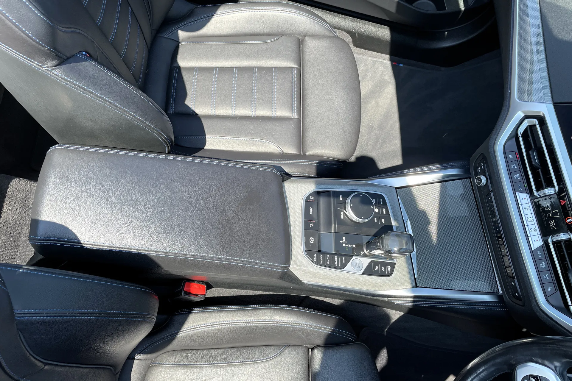 BMW 4 SERIES thumbnail image number 42