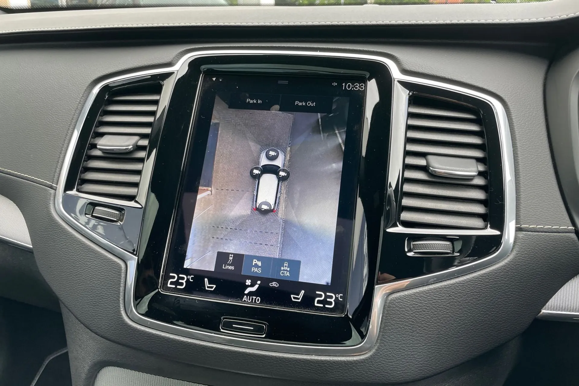 Volvo XC90 thumbnail image number 4