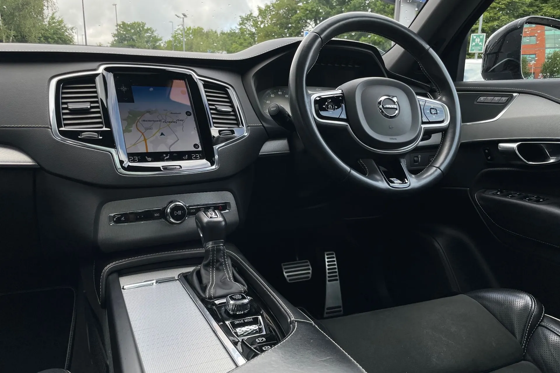 Volvo XC90 thumbnail image number 35