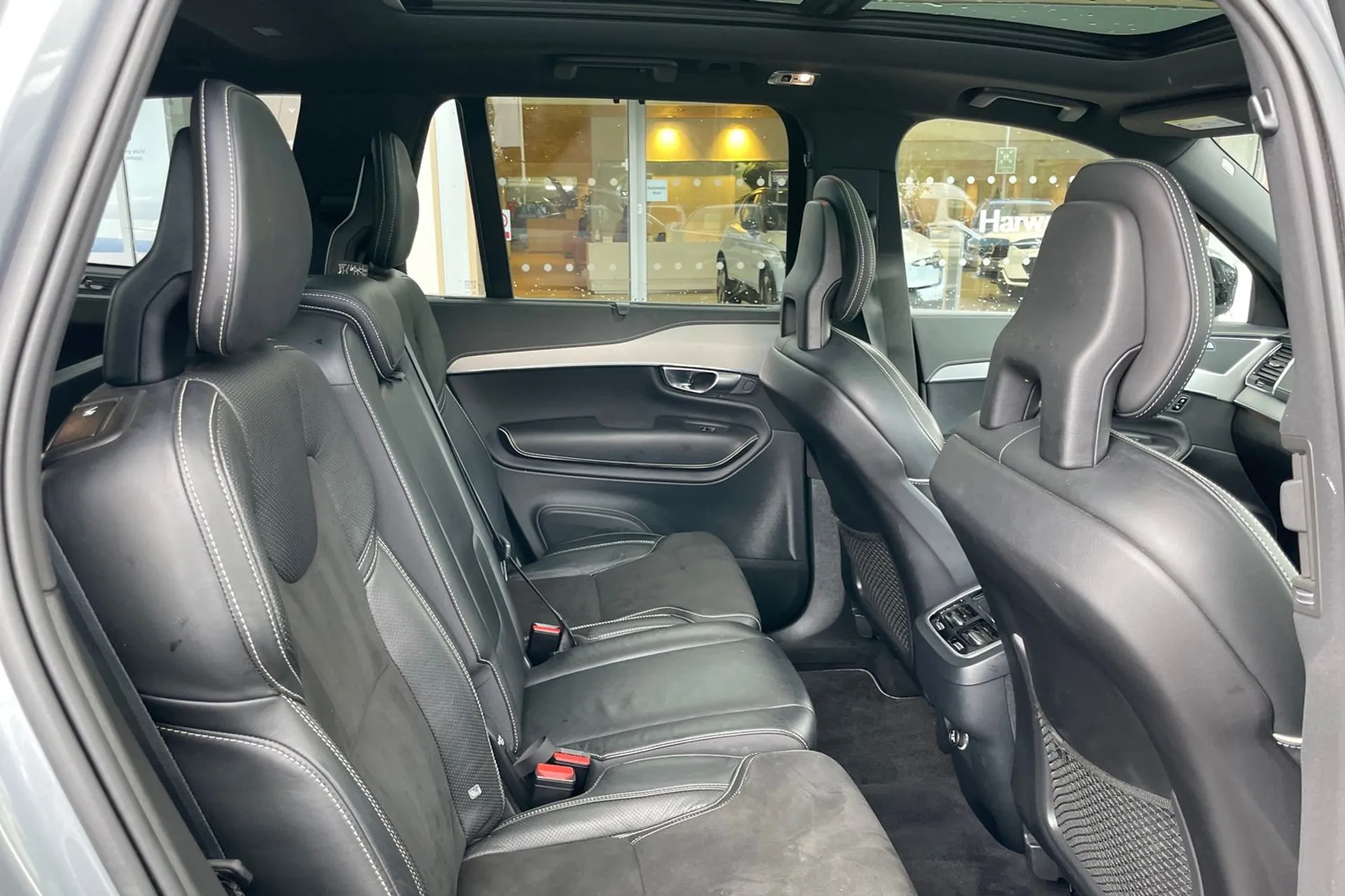 Volvo XC90 thumbnail image number 23