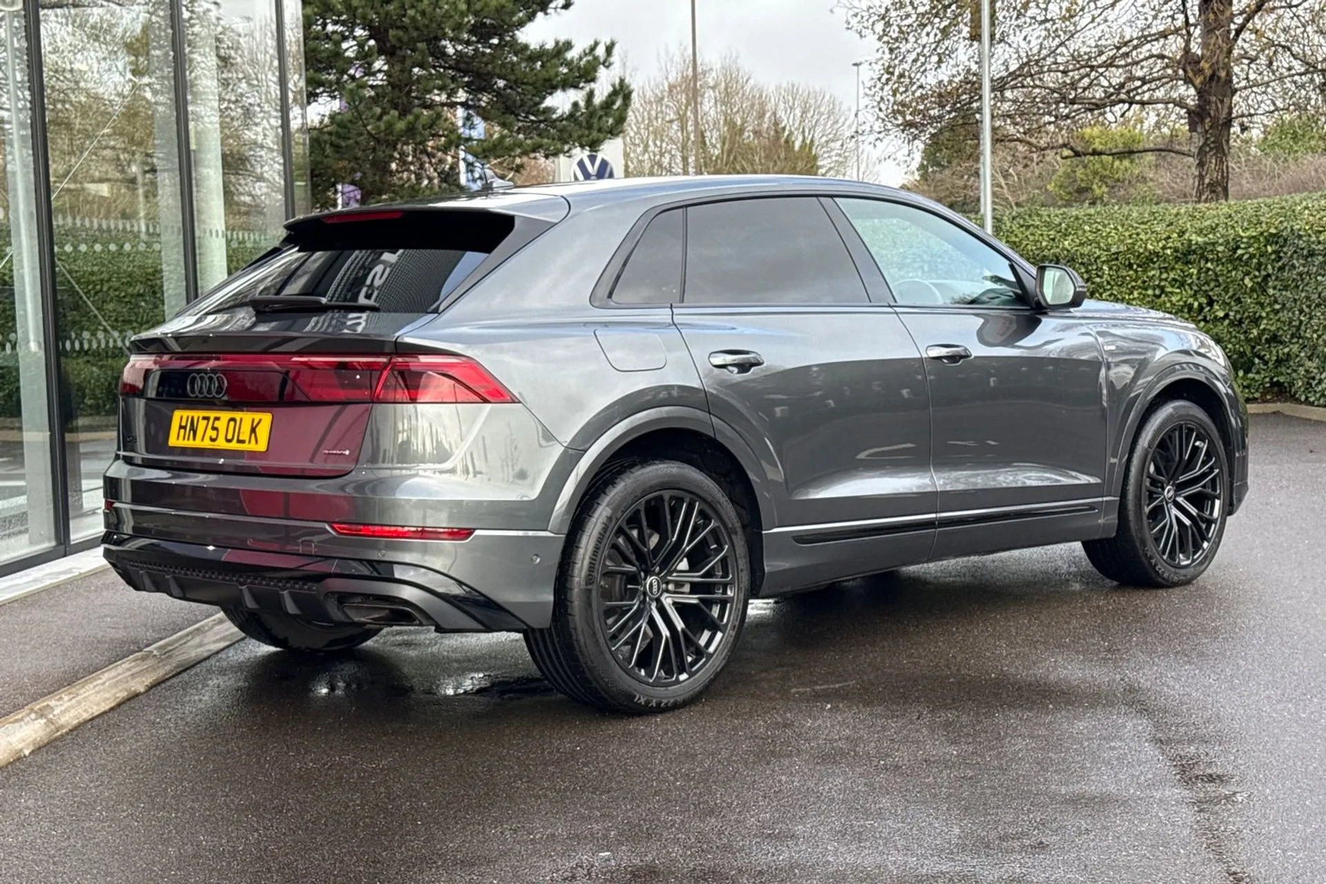 Audi Q8 thumbnail image number 12
