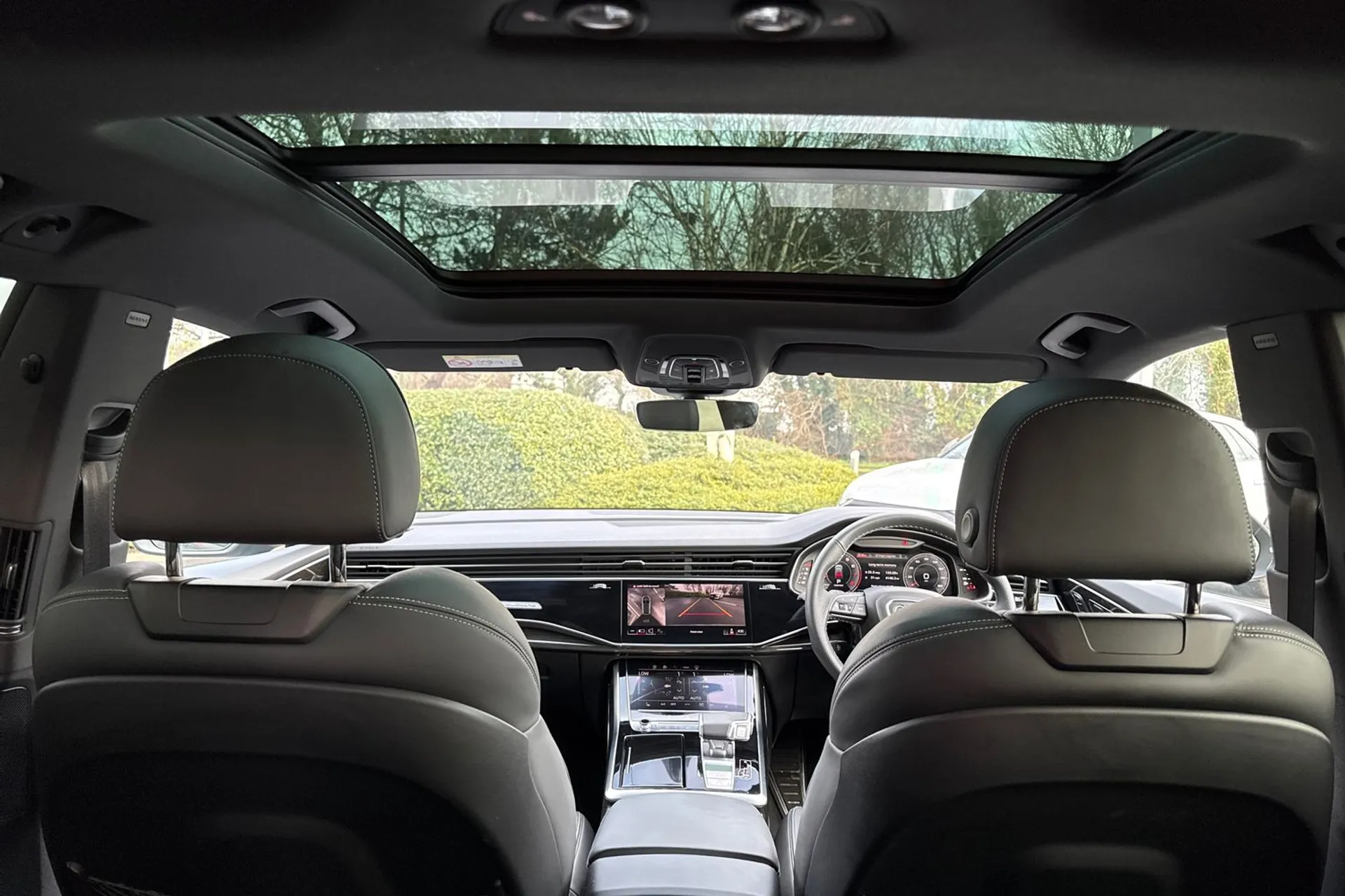 Audi Q8 thumbnail image number 5