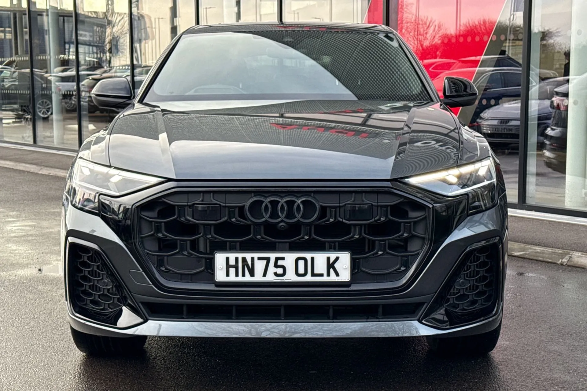 Audi Q8 thumbnail image number 10