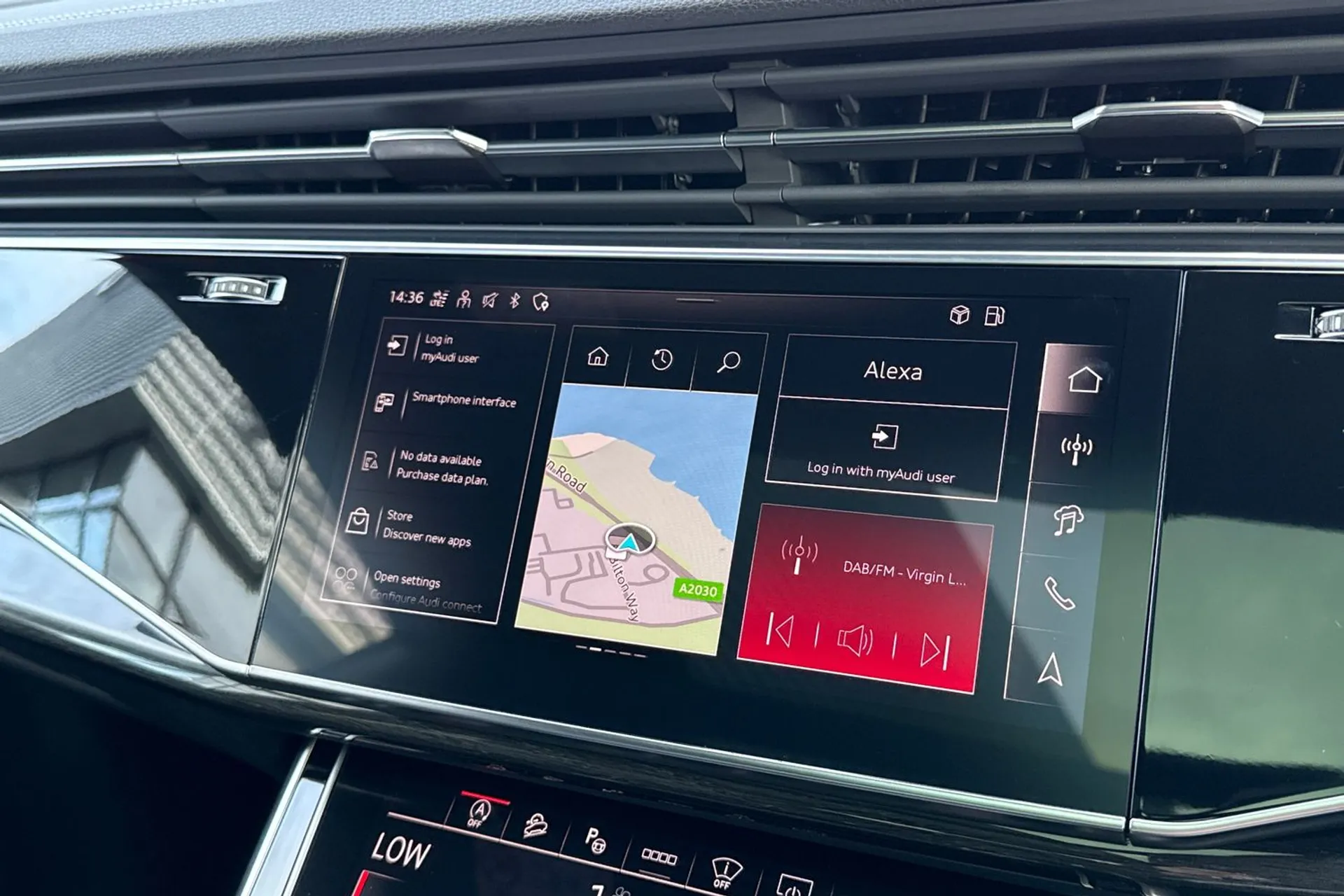 Audi Q8 thumbnail image number 13