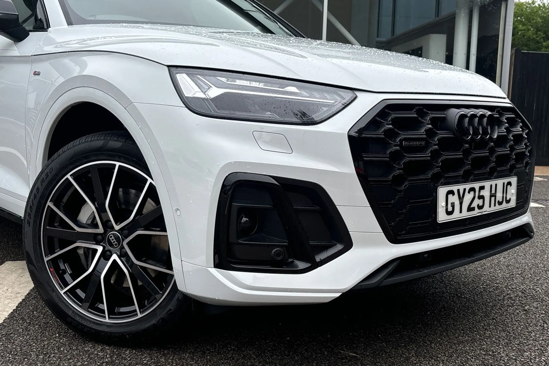 Audi Q5 thumbnail image number 22