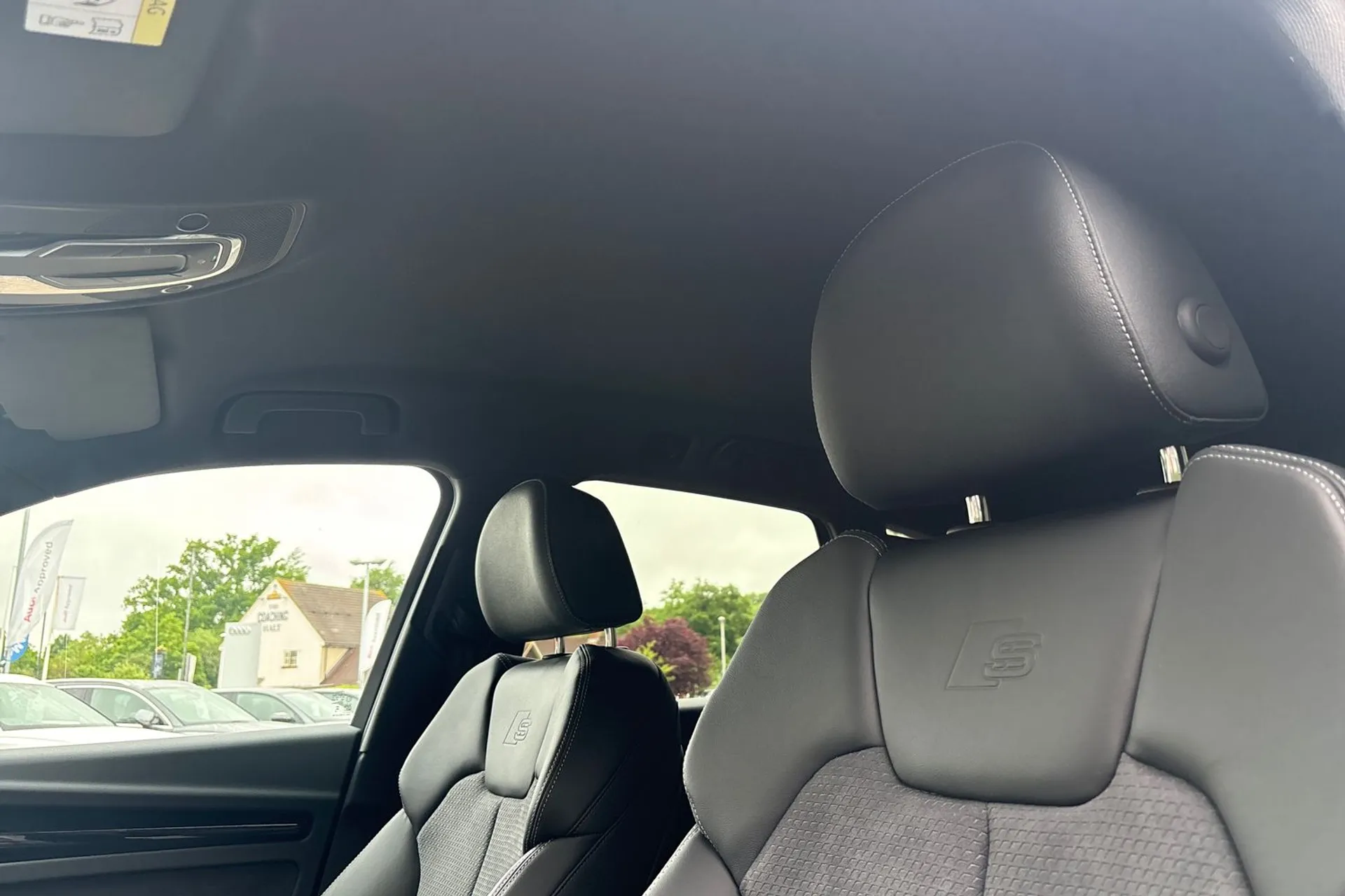 Audi Q5 thumbnail image number 21