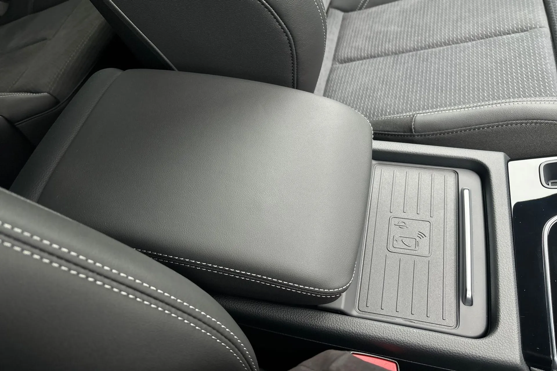 Audi Q5 thumbnail image number 44