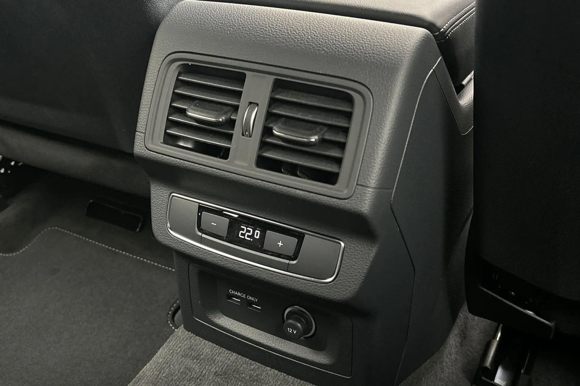 Audi Q5 thumbnail image number 34