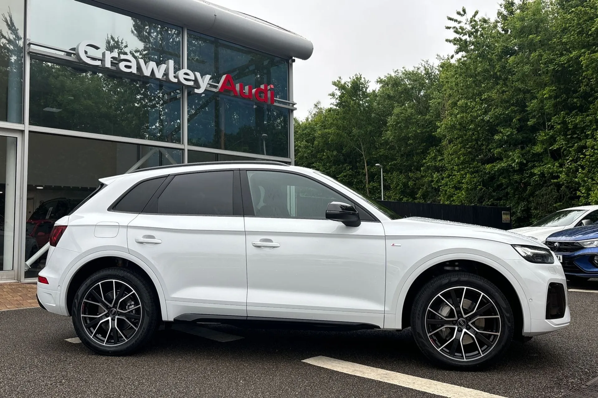 Audi Q5 thumbnail image number 2