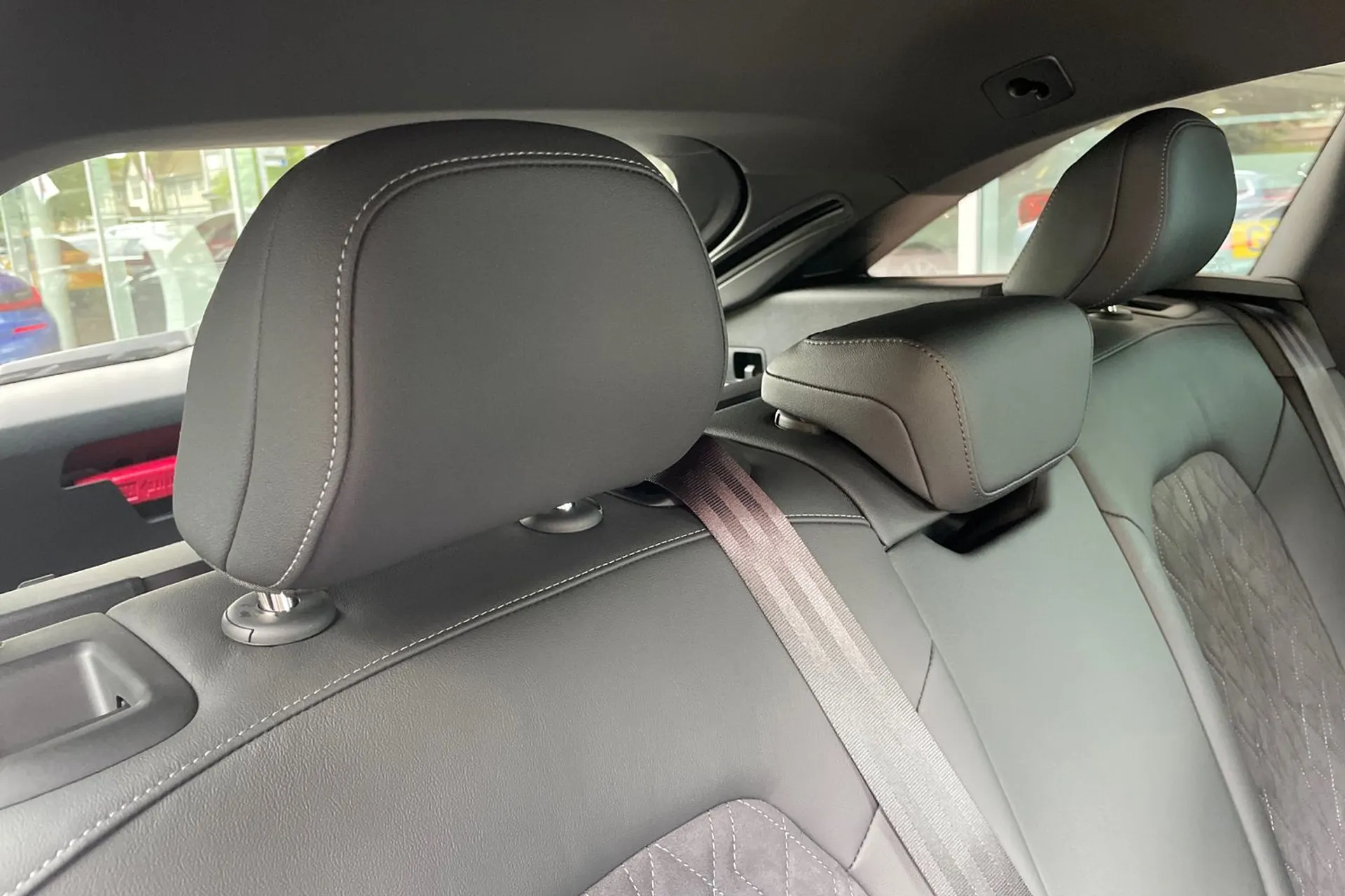 Audi A6 thumbnail image number 50