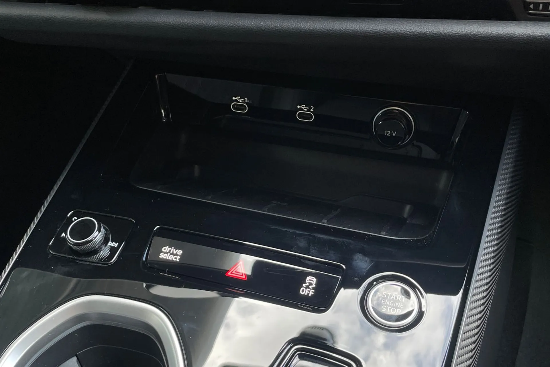 Audi A6 thumbnail image number 43