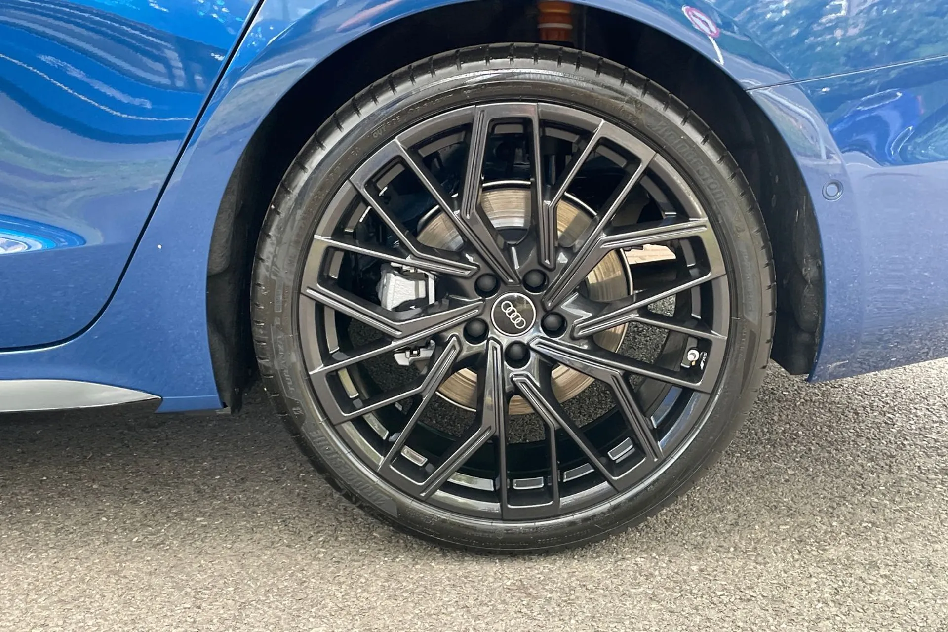 Audi A6 thumbnail image number 12