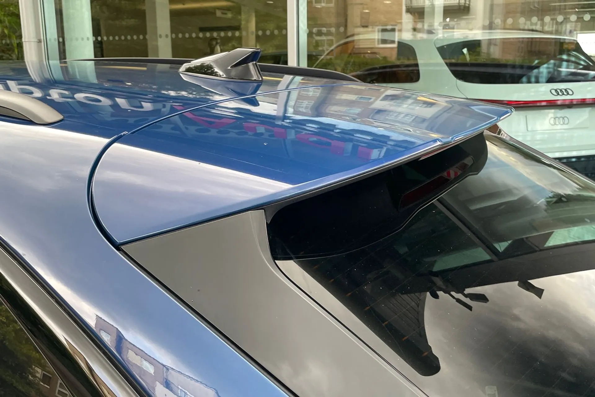 Audi A6 thumbnail image number 14