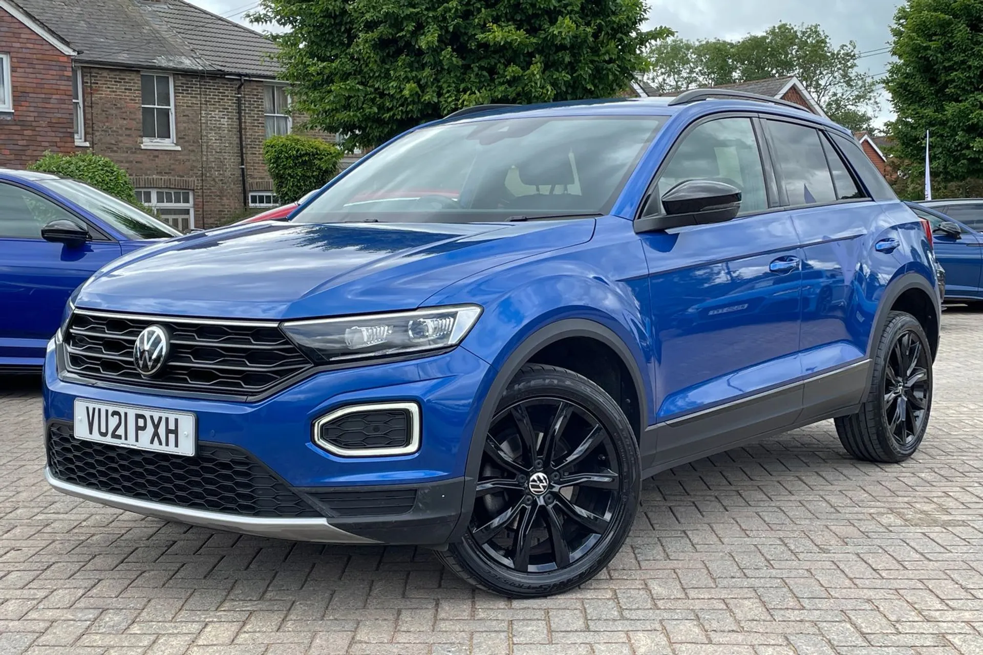 VOLKSWAGEN T-ROC thumbnail image number 22