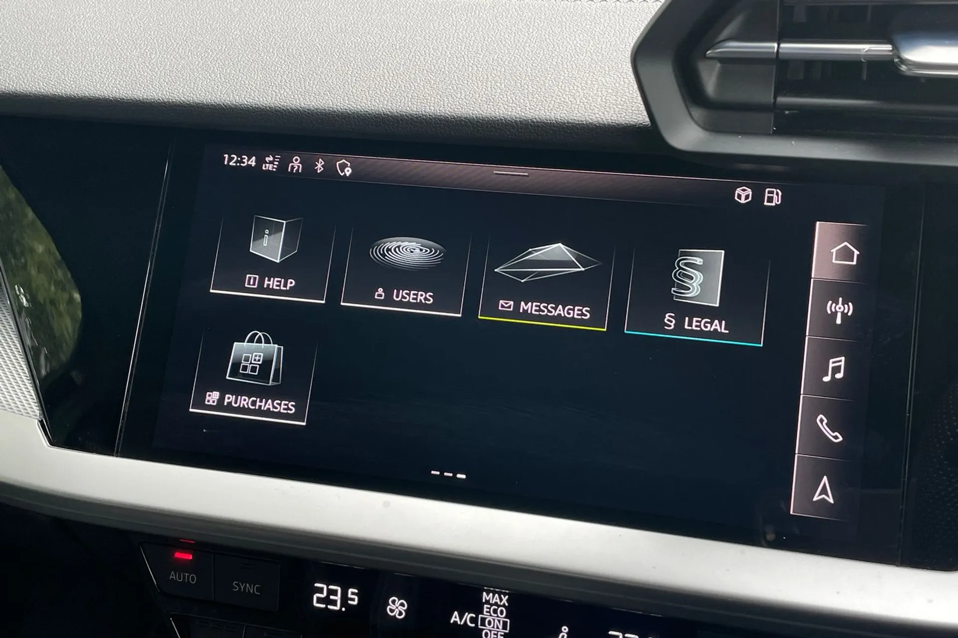 Audi A3 thumbnail image number 33