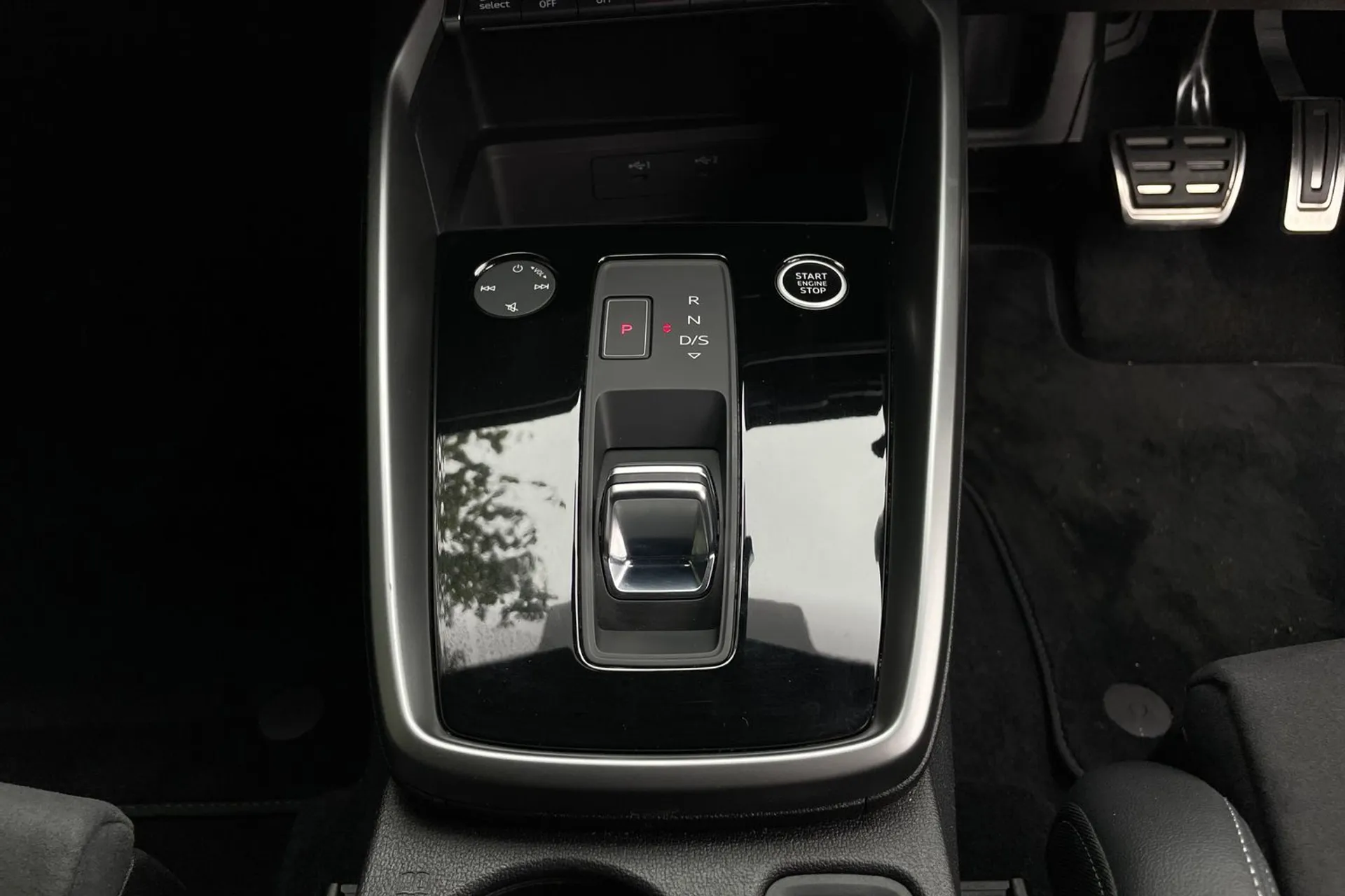 Audi A3 thumbnail image number 42