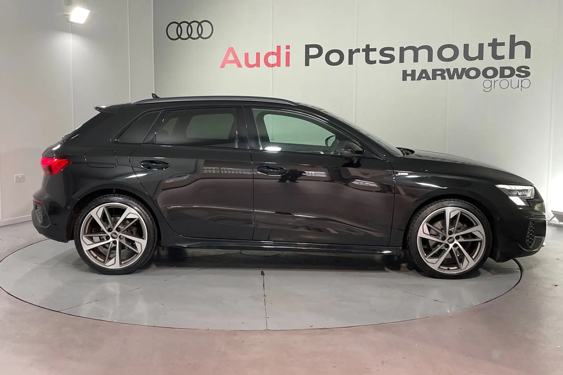 Audi A3 thumbnail image number 2