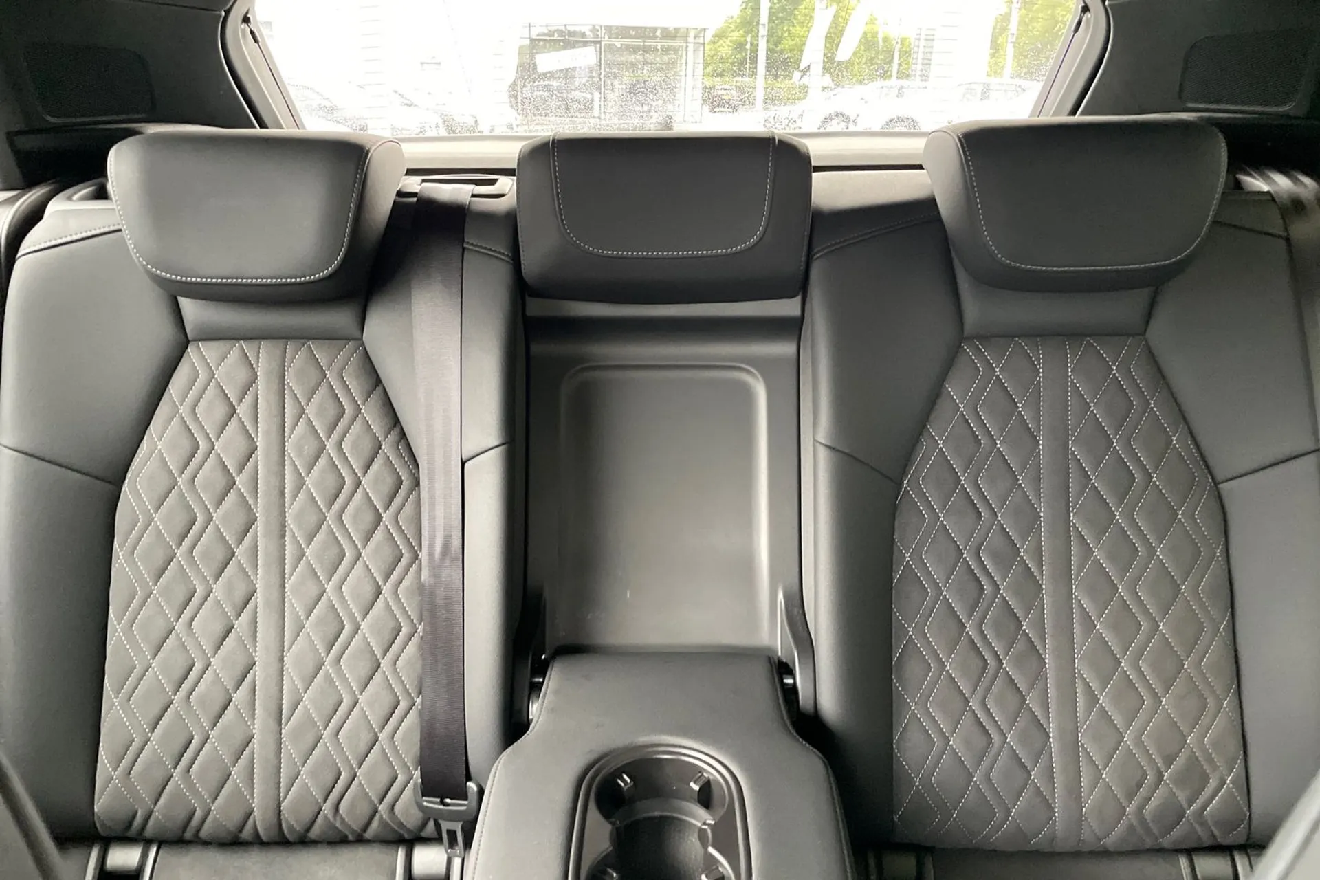 Audi A3 thumbnail image number 36