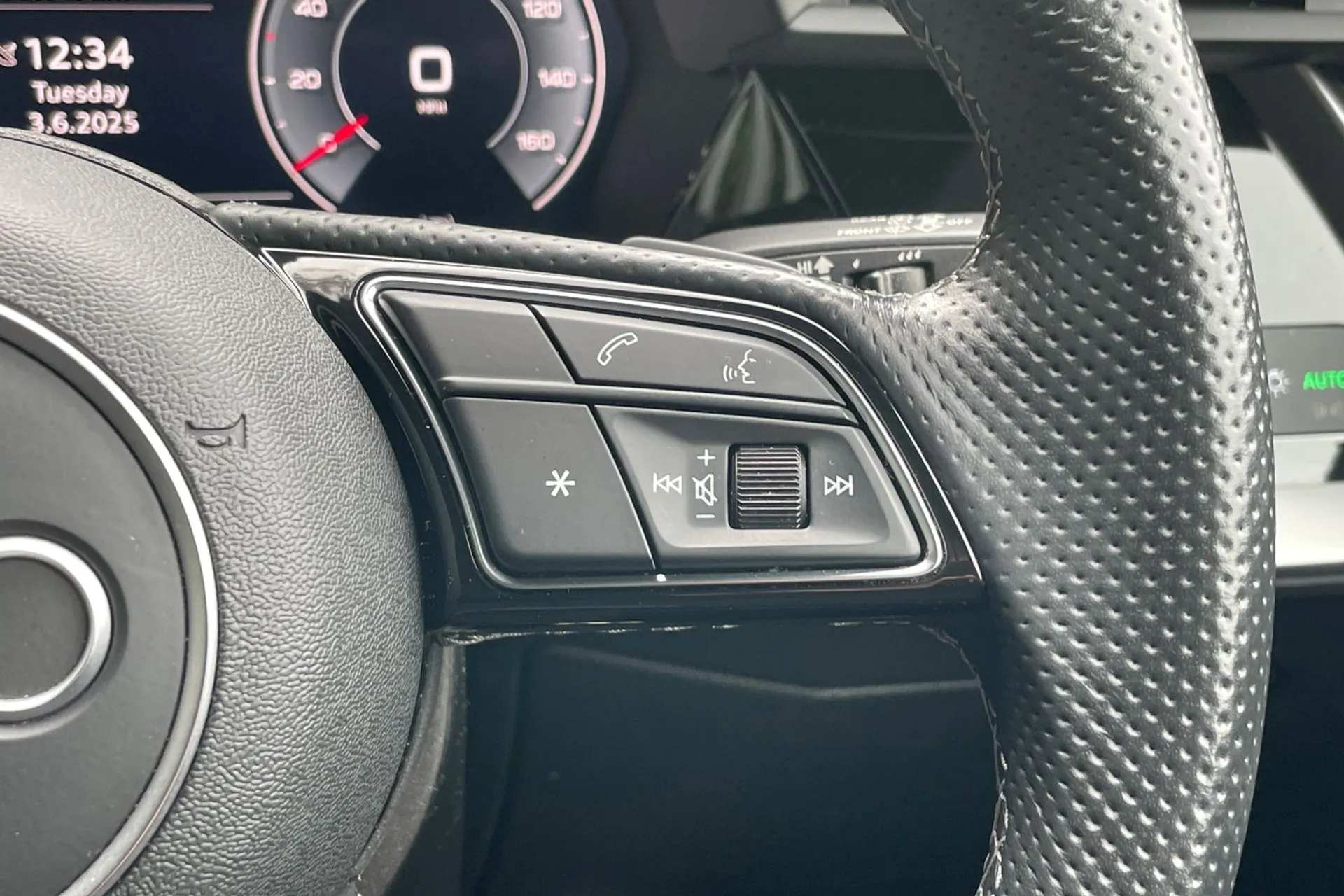 Audi A3 thumbnail image number 44